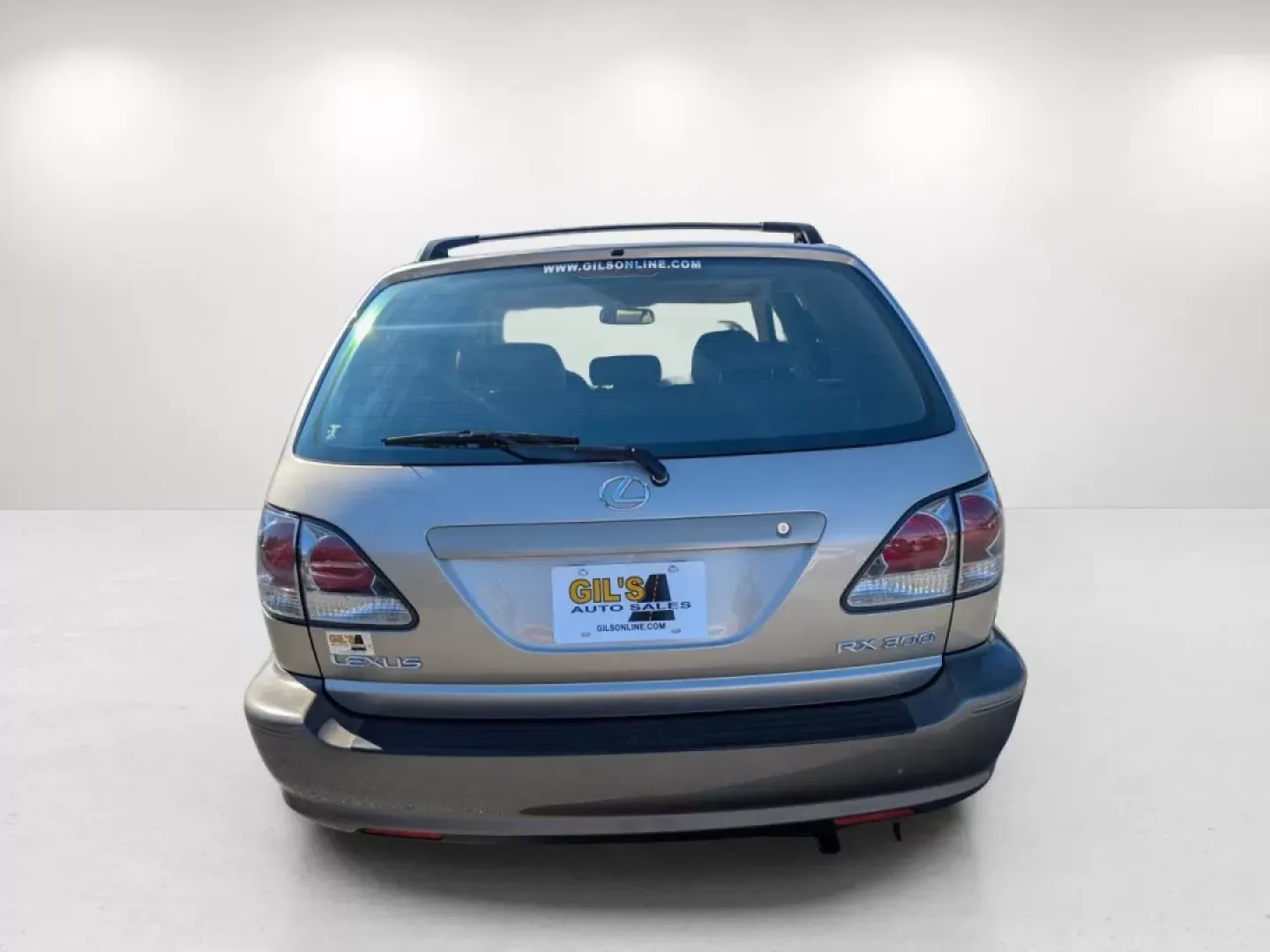 2003 Lexus RX 300 (JTJGF10U330) with an Other engine, located at 1430 Gateway Drive, Opelika, AL, 36801, (334) 239-0944, 32.637871, -85.409790 - **Explore the 2003 Lexus RX 300: Your Perfect Companion for Family Adventures and Daily Commutes!**<br /> <br /> Are you seeking a reliable vehicle that caters to your family's needs while ensuring comfort and style? Look no further! This 2003 Lexus RX 300, available at **Gils Auto** in **Phenix Cit - Photo#5