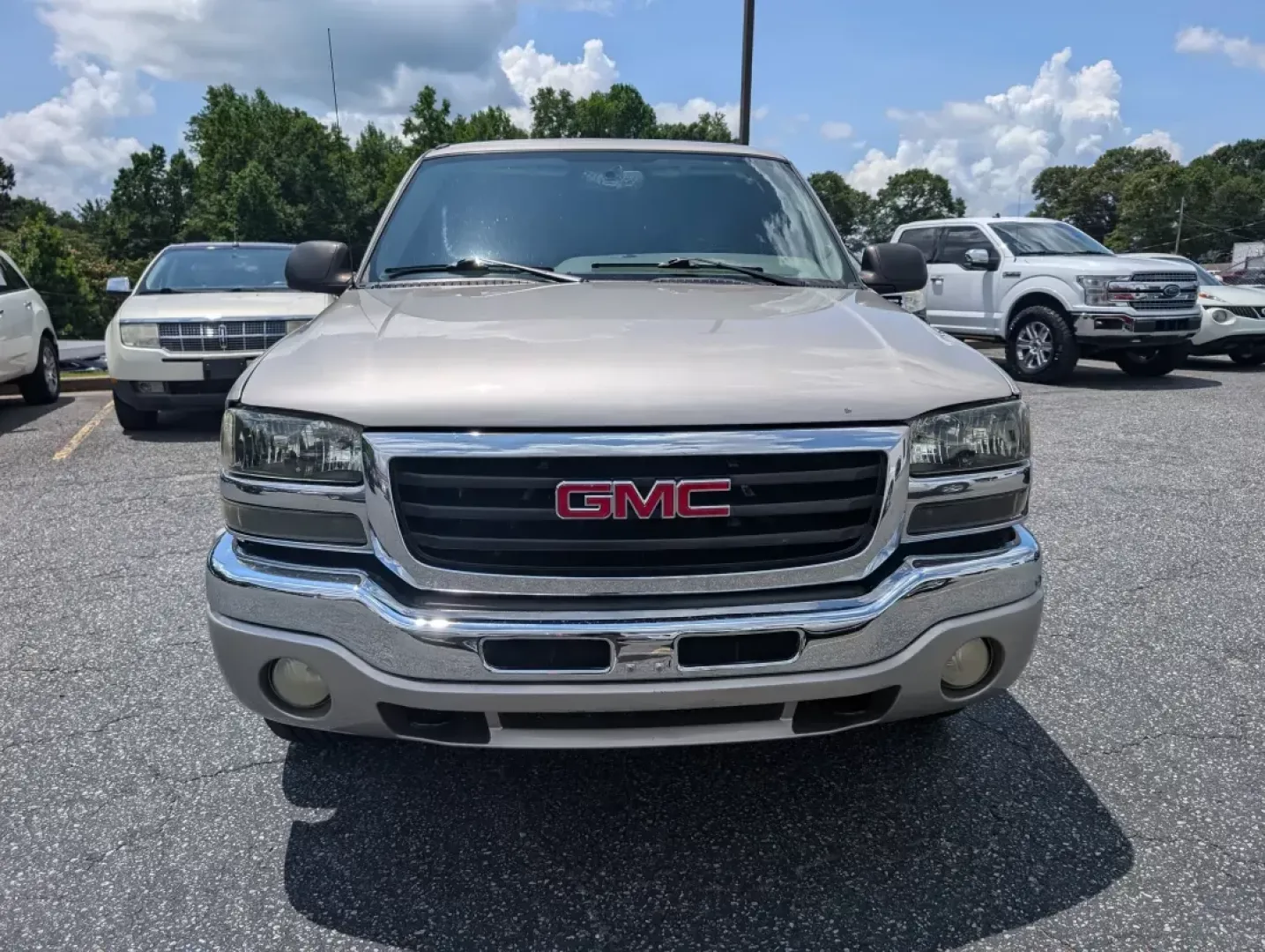2004 /Pewter GMC Sierra 1500 Crew Cab SLE (2GTEC13T241) with an Gas V8 5.3L/325 engine, 4-Speed HD Automatic w/OD transmission, located at 3959 U.S. 80 W, Phenix City, AL, 36870, (334) 297-4885, 32.469296, -85.135185 - 2004 GMC Sierra 1500 Crew Cab SLE - Photo#1
