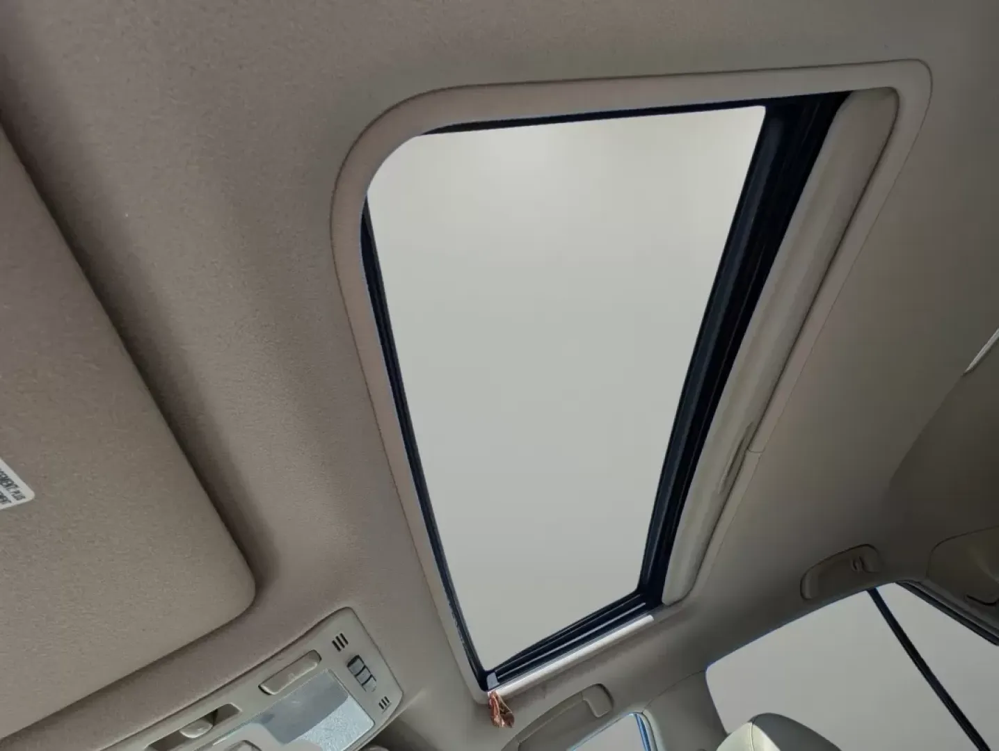 2004 Lexus RX 330 (JTJGA31U940) with an Other engine, located at 3959 U.S. 80 W, Phenix City, AL, 36870, (334) 297-4885, 32.469296, -85.135185 - **Discover the Perfect SUV for Your Next Adventure!** <br /> <br /> Are you in search of a reliable and stylish SUV that can elevate your daily commute, weekend getaways, or family outings? Look no further than this stunning 2004 Lexus RX 330, available now at Gils Auto in Opelika, AL. This versatil - Photo#15