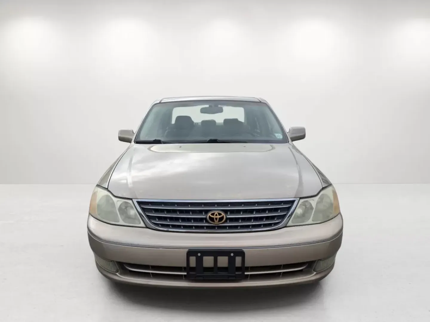 2004 Toyota Avalon XLS (4T1BF28B44U) with an Other engine, located at 5115 14th Ave., Columbus, GA, 31904, (706) 323-0345, 32.511494, -84.971046 - **Get Ready to Elevate Your Commute with the 2004 Toyota Avalon XLS at Gils Auto in Prattville!**<br /> <br /> Imagine gliding through the streets of Prattville, AL, in a vehicle that combines comfort, reliability, and style-all while staying within budget. The 2004 Toyota Avalon XLS sedan is not ju - Photo#1