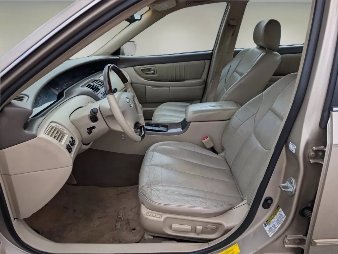 2004 Toyota Avalon XLS (4T1BF28B44U) with an Other engine, located at 5115 14th Ave., Columbus, GA, 31904, (706) 323-0345, 32.511494, -84.971046 - **Get Ready to Elevate Your Commute with the 2004 Toyota Avalon XLS at Gils Auto in Prattville!**<br /> <br /> Imagine gliding through the streets of Prattville, AL, in a vehicle that combines comfort, reliability, and style-all while staying within budget. The 2004 Toyota Avalon XLS sedan is not ju - Photo#9