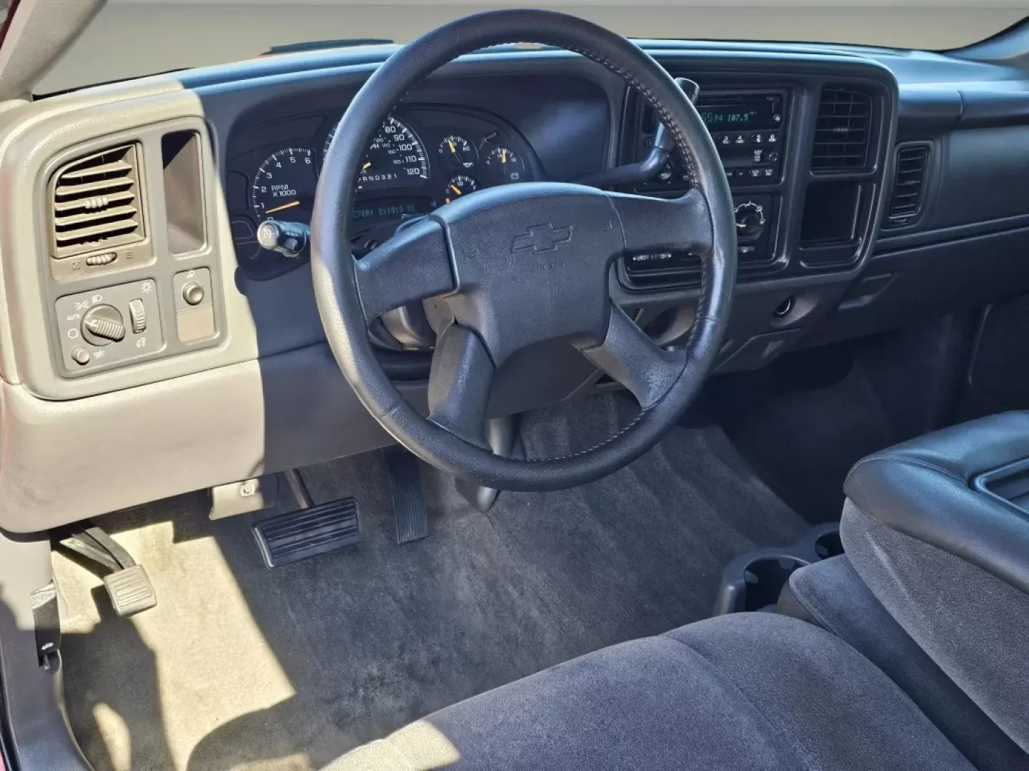 2006 /Dark Charcoal Chevrolet Silverado 1500 LT1 (1GCEC19V66Z) with an Other engine, located at 521 Old Farm Lane Rd, Prattville, AL, 36066, (334) 325-1505, 32.482460, -86.416367 - **Unleash Your Adventurous Spirit with the 2006 Chevrolet Silverado 1500 LT1!** <br /> <br /> Are you looking for a rugged and reliable pickup that's perfect for both work and play? Look no further than this stunning **2006 Chevrolet Silverado 1500 LT1**, available now at Gils Auto in Prattville, AL - Photo#15