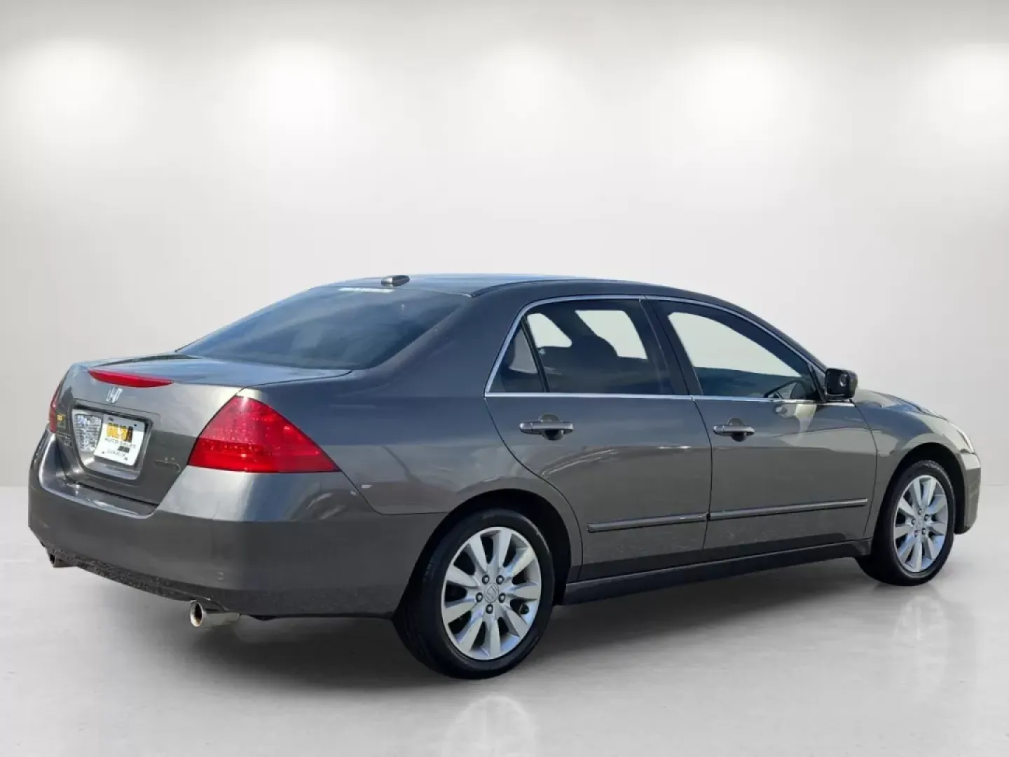 2006 Honda Accord Sdn EX-L V6 (1HGCM66556A) with an Other engine, located at 7000 Northlake Connector, Columbus, GA, 31904, (706) 987-8085, 32.524975, -84.978134 - Discover the perfect blend of reliability and comfort with the 2006 Honda Accord EX-L V6, a vehicle designed for those who appreciate quality and versatility. Whether you're a growing family, a daily commuter, or someone looking to embark on weekend adventures, this sedan is equipped to enhance your - Photo#5