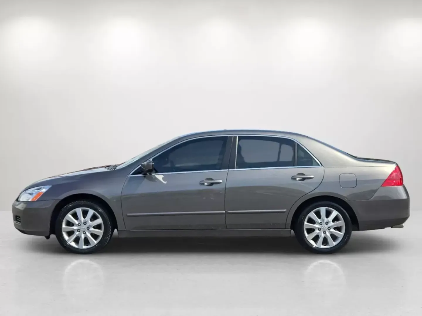 2006 Honda Accord Sdn EX-L V6 (1HGCM66556A) with an Other engine, located at 7000 Northlake Connector, Columbus, GA, 31904, (706) 987-8085, 32.524975, -84.978134 - Discover the perfect blend of reliability and comfort with the 2006 Honda Accord EX-L V6, a vehicle designed for those who appreciate quality and versatility. Whether you're a growing family, a daily commuter, or someone looking to embark on weekend adventures, this sedan is equipped to enhance your - Photo#8