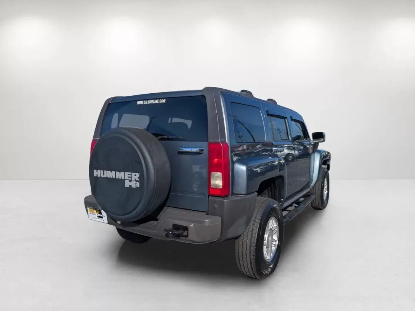 2006 /Light Cashmere Hummer H3 (5GTDN136668) with an Other engine, located at 3959 U.S. 80 W, Phenix City, AL, 36870, (334) 297-4885, 32.469296, -85.135185 - Discover adventure and versatility with this impressive 2006 Hummer H3, ideal for those who crave the great outdoors or need a reliable vehicle for family outings. Whether you're tackling rugged trails or cruising through Phenix City, AL, this capable SUV is perfect for weekend warriors and daily co - Photo#4