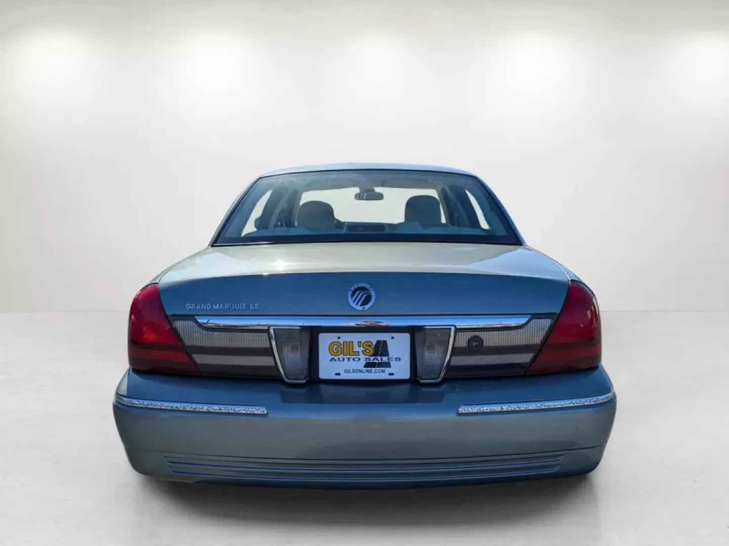 2006 Mercury Grand Marquis LS Premium (2MEFM75V36X) with an Other engine, located at 3959 U.S. 80 W, Phenix City, AL, 36870, (334) 297-4885, 32.469296, -85.135185 - **Discover Comfort and Style with the 2006 Mercury Grand Marquis at Gils Auto - Prattville!**<br /> <br /> Looking for a reliable sedan that perfectly balances comfort, style, and practicality? The 2006 Mercury Grand Marquis is an exceptional choice for budget-conscious buyers, families, and commute - Photo#6