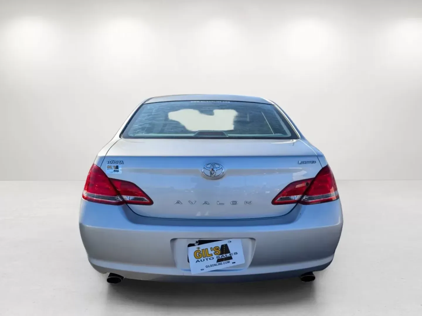 2006 Toyota Avalon Limited (4T1BK36B36U) with an Other engine, located at 804 22nd Ave, Phenix City, AL, 36870, (334) 297-1860, 32.484749, -85.024475 - **Experience Comfort and Reliability with This 2006 Toyota Avalon Limited at Gils Auto in Phenix City!**<br /> <br /> If you're looking for a car that balances comfort, style, and performance, the 2006 Toyota Avalon Limited is the perfect choice for your daily commute, family outings, or weekend adv - Photo#5