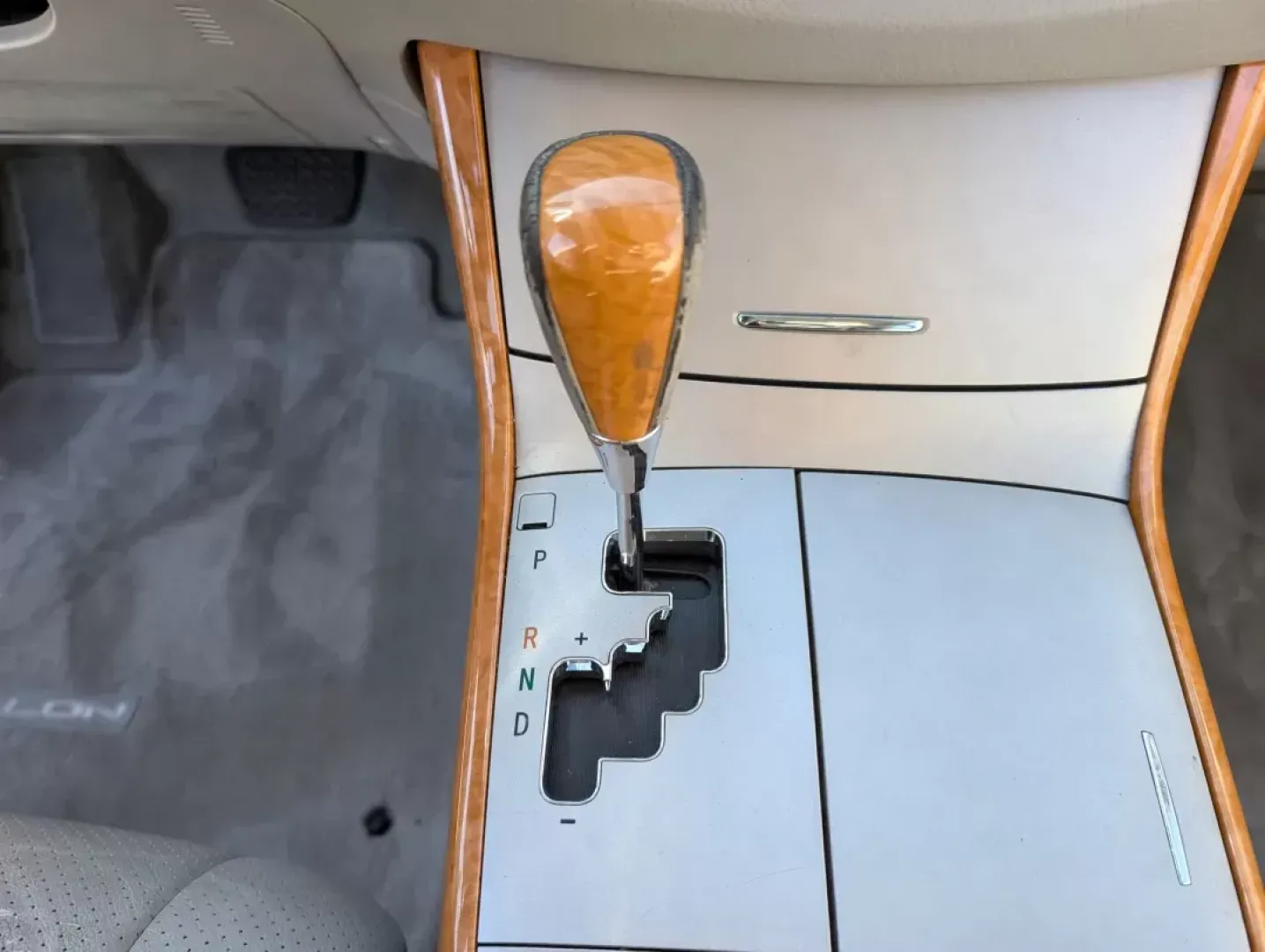 2006 Toyota Avalon Limited (4T1BK36B36U) with an Other engine, located at 3959 U.S. 80 W, Phenix City, AL, 36870, (334) 297-4885, 32.469296, -85.135185 - 2006 Toyota Avalon Limited - Photo#11