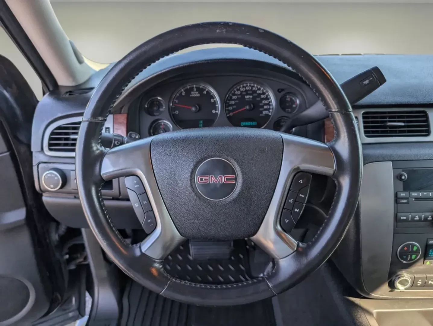 2007 /Ebony GMC Sierra 1500 SLT (3GTEC13J47G) with an Other engine, located at 3959 U.S. 80 W, Phenix City, AL, 36870, (334) 297-4885, 32.469296, -85.135185 - **Unleash Your Adventurous Spirit with the 2007 GMC Sierra 1500 SLT**<br /> <br /> Are you ready to elevate your lifestyle with a vehicle that effortlessly blends utility and comfort? The 2007 GMC Sierra 1500 SLT is here to cater to your adventurous spirit, perfect for everything from weekend getawa - Photo#16