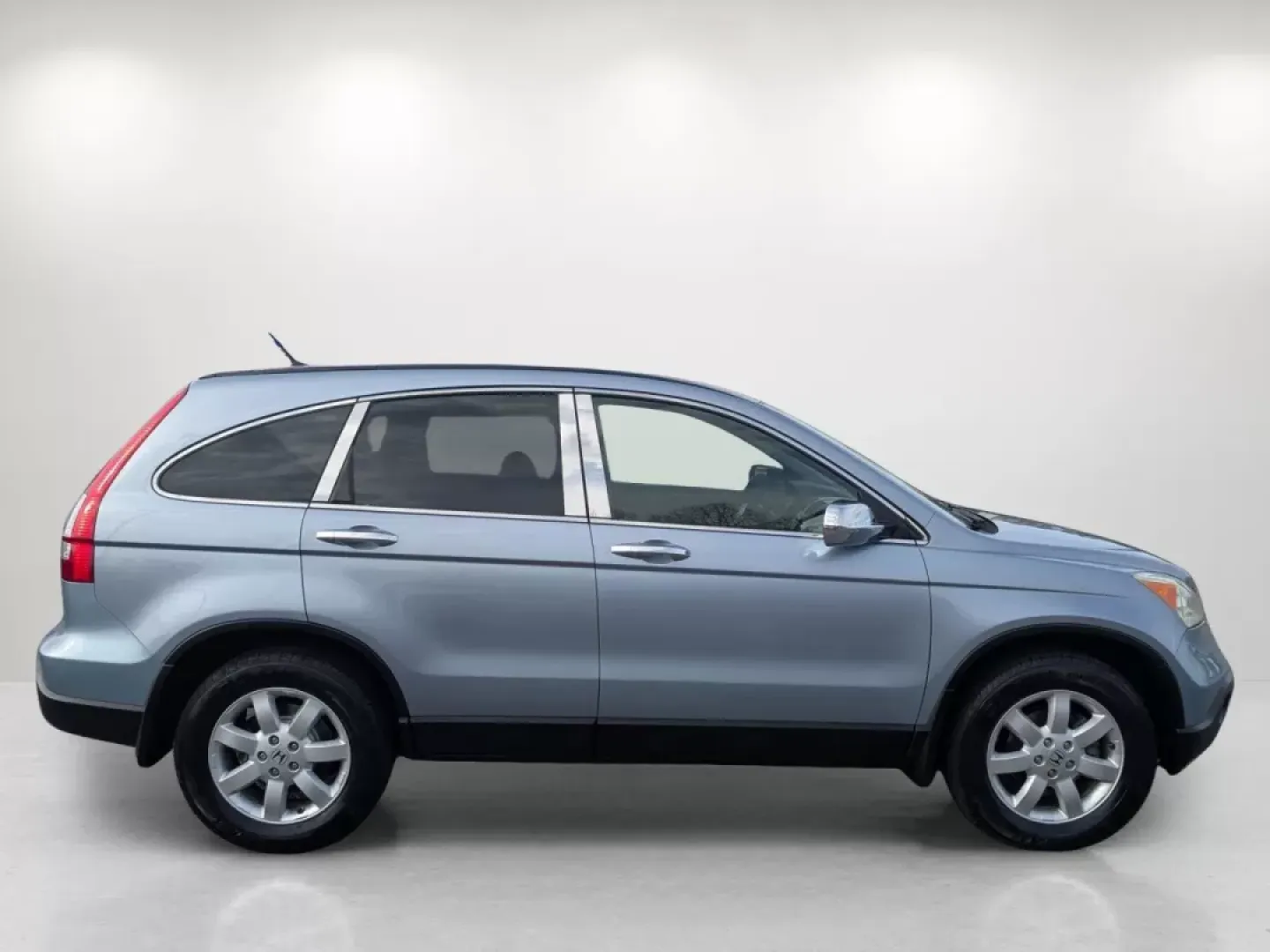 2007 Honda CR-V EX (5J6RE48567L) with an Other engine, located at 7000 Northlake Connector, Columbus, GA, 31904, (706) 987-8085, 32.524975, -84.978134 - **Unleash Your Adventurous Spirit with the 2007 Honda CR-V at Gils Auto, Phenix City, AL!**<br /> <br /> Are you ready to take on new adventures with your family or friends? Look no further than this reliable 2007 Honda CR-V EX! Designed for those who crave both comfort and capability, this SUV is p - Photo#4