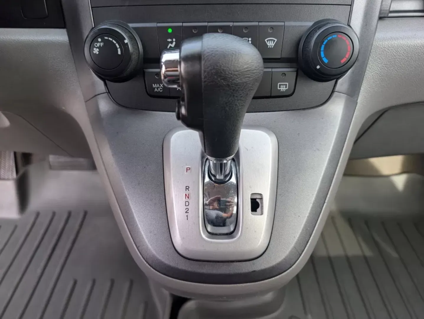 2007 Honda CR-V EX (5J6RE48567L) with an Other engine, located at 7000 Northlake Connector, Columbus, GA, 31904, (706) 987-8085, 32.524975, -84.978134 - **Unleash Your Adventurous Spirit with the 2007 Honda CR-V at Gils Auto, Phenix City, AL!**<br /> <br /> Are you ready to take on new adventures with your family or friends? Look no further than this reliable 2007 Honda CR-V EX! Designed for those who crave both comfort and capability, this SUV is p - Photo#13