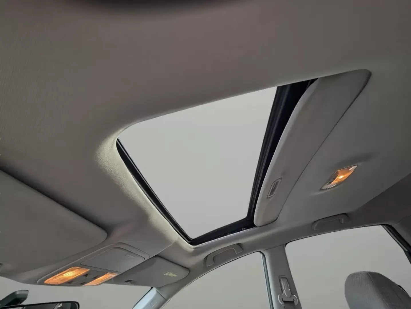 2007 Honda CR-V EX (5J6RE48567L) with an Other engine, located at 7000 Northlake Connector, Columbus, GA, 31904, (706) 987-8085, 32.524975, -84.978134 - **Unleash Your Adventurous Spirit with the 2007 Honda CR-V at Gils Auto, Phenix City, AL!**<br /> <br /> Are you ready to take on new adventures with your family or friends? Look no further than this reliable 2007 Honda CR-V EX! Designed for those who crave both comfort and capability, this SUV is p - Photo#16