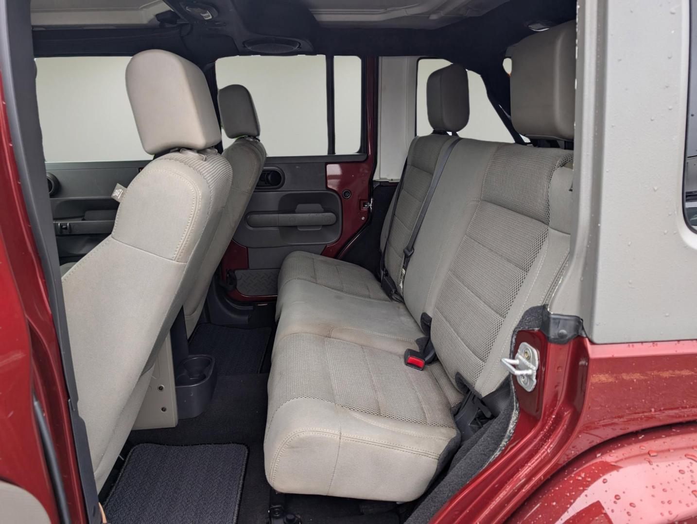 2007 Jeep Wrangler Unlimited Sahara (1J4GA59177L) with an Gas V6 3.8L/231 engine, located at 5115 14th Ave., Columbus, GA, 31904, (706) 323-0345, 32.511494, -84.971046 - 2007 Jeep Wrangler Unlimited Sahara - Photo#10