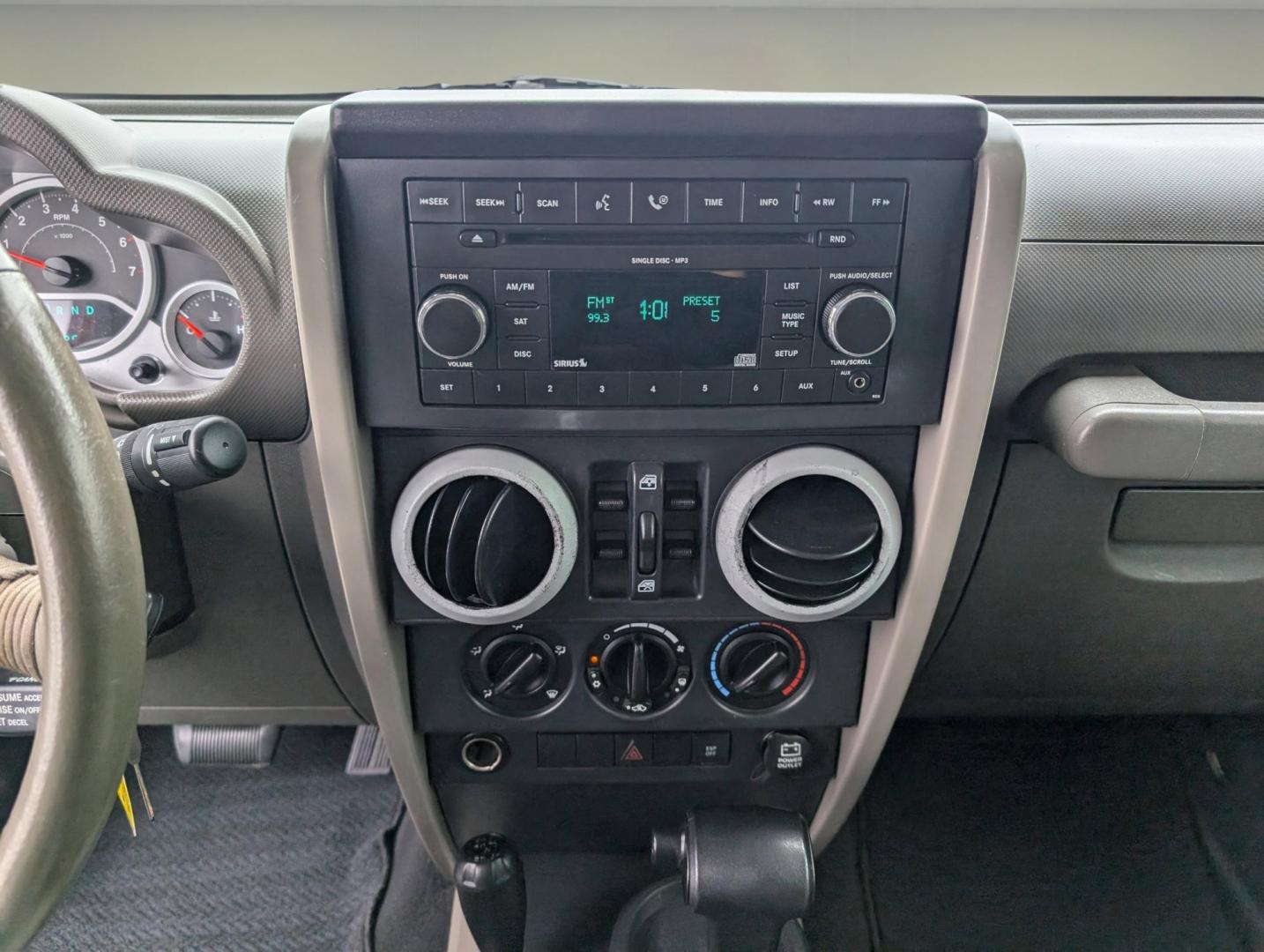 2007 Jeep Wrangler Unlimited Sahara (1J4GA59177L) with an Gas V6 3.8L/231 engine, located at 5115 14th Ave., Columbus, GA, 31904, (706) 323-0345, 32.511494, -84.971046 - 2007 Jeep Wrangler Unlimited Sahara - Photo#14