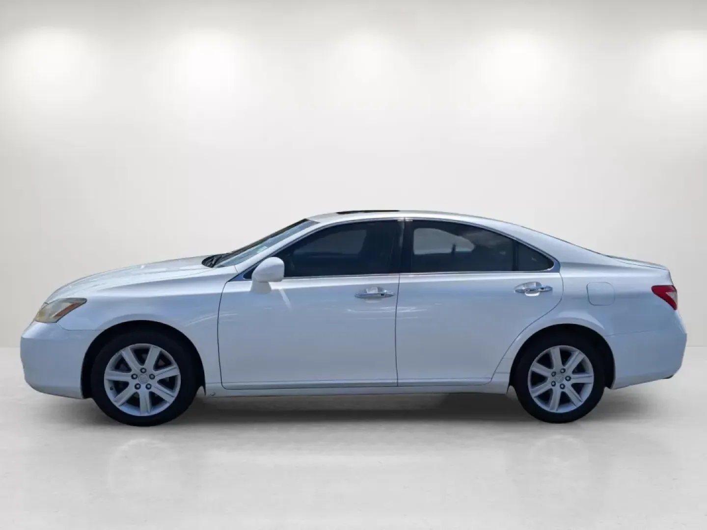 2007 Lexus ES 350 (JTHBJ46G672) with an Other engine, located at 521 Old Farm Lane Rd, Prattville, AL, 36066, (334) 325-1505, 32.482460, -86.416367 - **Experience Luxury and Reliability with the 2007 Lexus ES 350 at Gils Auto in Phenix City!**<br /> <br /> Are you in the market for a dependable, stylish sedan that can elevate your everyday driving experience? Look no further than the 2007 Lexus ES 350, available now at Gils Auto, your trusted Buy - Photo#7
