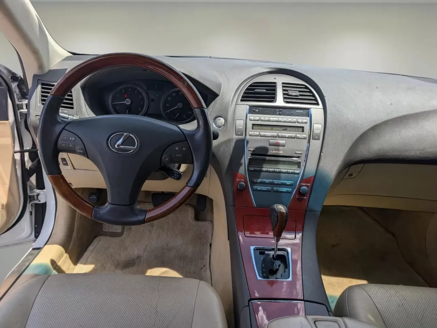 2007 Lexus ES 350 (JTHBJ46G672) with an Other engine, located at 521 Old Farm Lane Rd, Prattville, AL, 36066, (334) 325-1505, 32.482460, -86.416367 - **Experience Luxury and Reliability with the 2007 Lexus ES 350 at Gils Auto in Phenix City!**<br /> <br /> Are you in the market for a dependable, stylish sedan that can elevate your everyday driving experience? Look no further than the 2007 Lexus ES 350, available now at Gils Auto, your trusted Buy - Photo#11