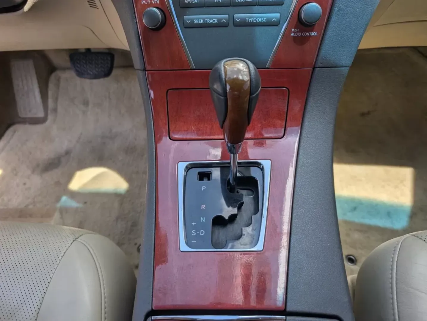2007 Lexus ES 350 (JTHBJ46G672) with an Other engine, located at 521 Old Farm Lane Rd, Prattville, AL, 36066, (334) 325-1505, 32.482460, -86.416367 - **Experience Luxury and Reliability with the 2007 Lexus ES 350 at Gils Auto in Phenix City!**<br /> <br /> Are you in the market for a dependable, stylish sedan that can elevate your everyday driving experience? Look no further than the 2007 Lexus ES 350, available now at Gils Auto, your trusted Buy - Photo#13