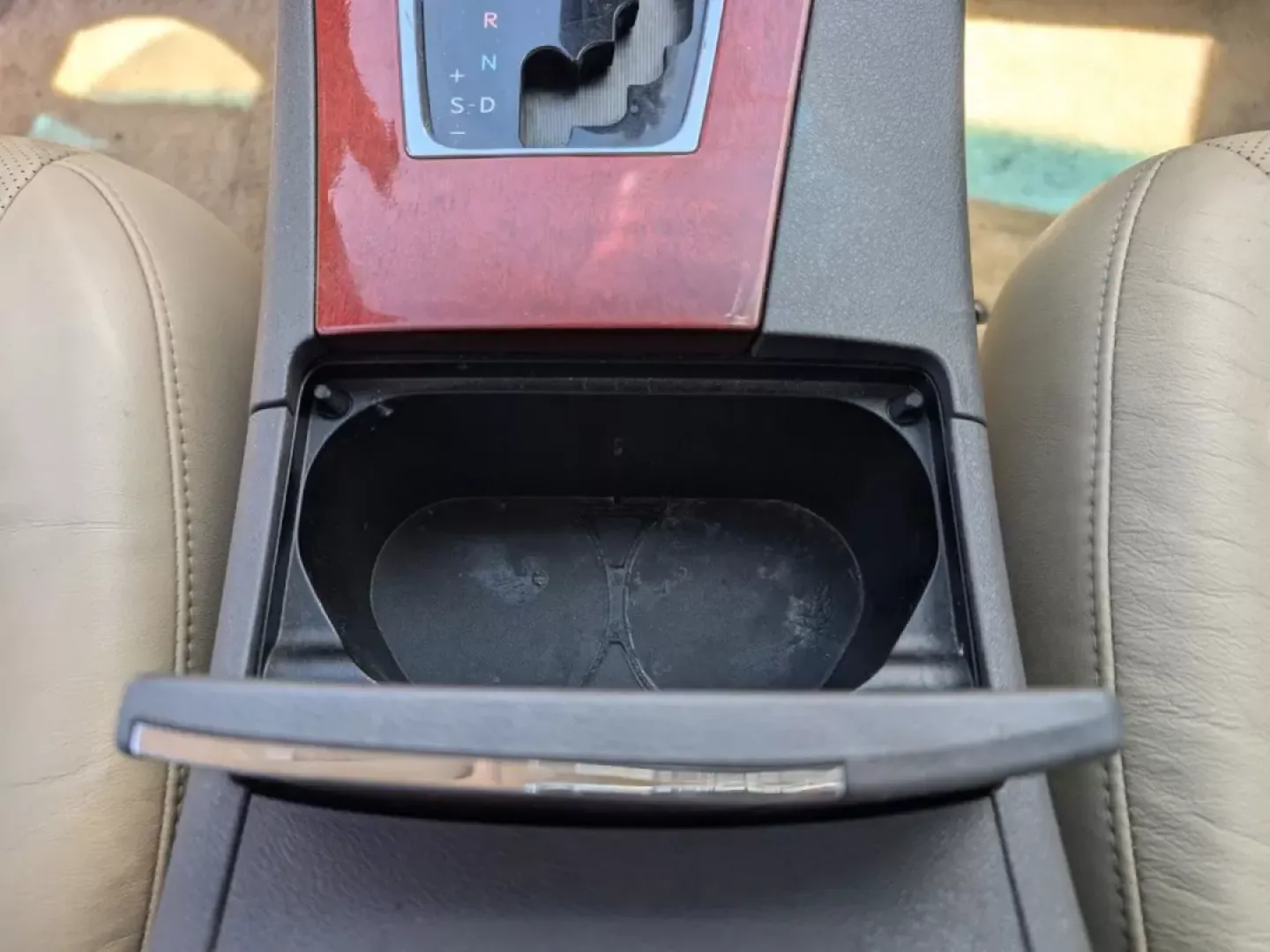 2007 Lexus ES 350 (JTHBJ46G672) with an Other engine, located at 521 Old Farm Lane Rd, Prattville, AL, 36066, (334) 325-1505, 32.482460, -86.416367 - **Experience Luxury and Reliability with the 2007 Lexus ES 350 at Gils Auto in Phenix City!**<br /> <br /> Are you in the market for a dependable, stylish sedan that can elevate your everyday driving experience? Look no further than the 2007 Lexus ES 350, available now at Gils Auto, your trusted Buy - Photo#14