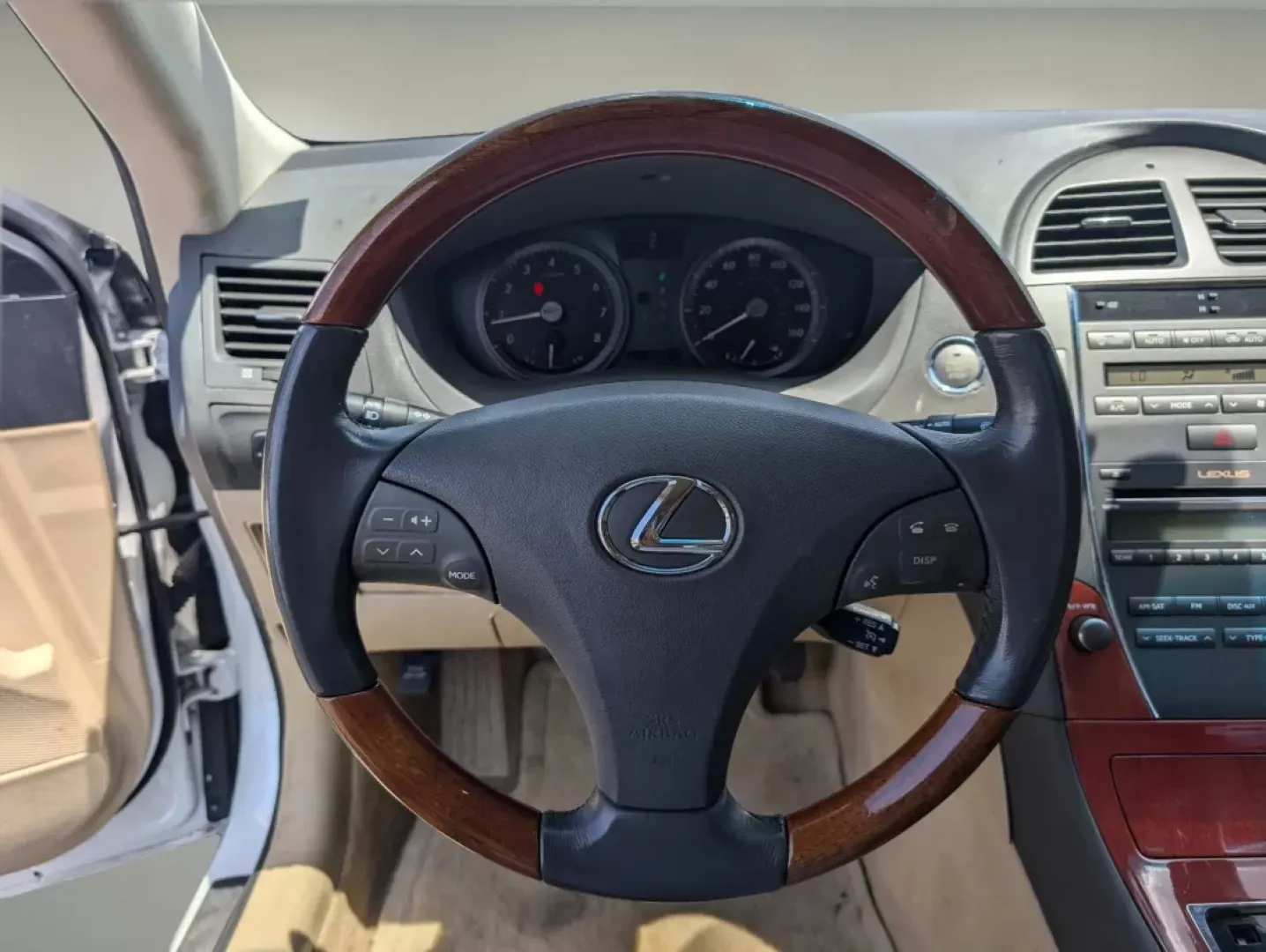 2007 Lexus ES 350 (JTHBJ46G672) with an Other engine, located at 521 Old Farm Lane Rd, Prattville, AL, 36066, (334) 325-1505, 32.482460, -86.416367 - **Experience Luxury and Reliability with the 2007 Lexus ES 350 at Gils Auto in Phenix City!**<br /> <br /> Are you in the market for a dependable, stylish sedan that can elevate your everyday driving experience? Look no further than the 2007 Lexus ES 350, available now at Gils Auto, your trusted Buy - Photo#15
