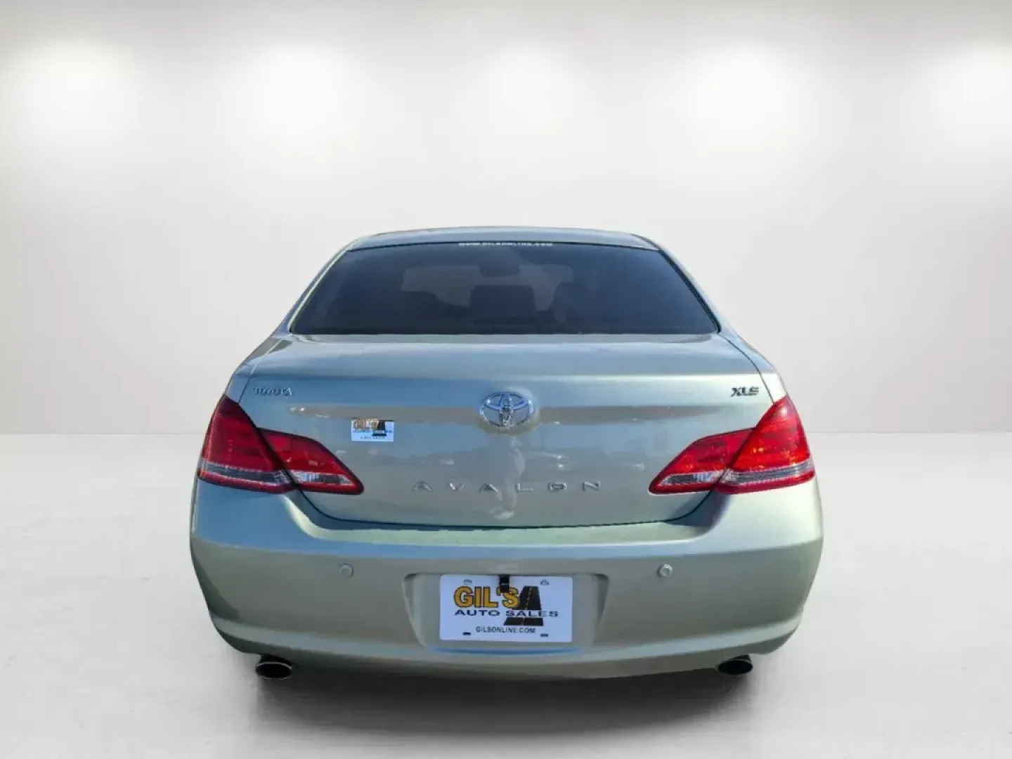 2007 Toyota Avalon XLS (4T1BK36B07U) with an Gas V6 3.5L/211 engine, 5-Speed Automatic w/OD transmission, located at 7000 Northlake Connector, Columbus, GA, 31904, (706) 987-8085, 32.524975, -84.978134 - **Drive in Comfort and Style with the 2007 Toyota Avalon XLS - Perfect for Your Daily Adventures!**<br /> <br /> Are you searching for a reliable sedan that combines luxury with practicality? Look no further than the 2007 Toyota Avalon XLS, now available at Gils Auto - Columbus #2. This stunning gre - Photo#6