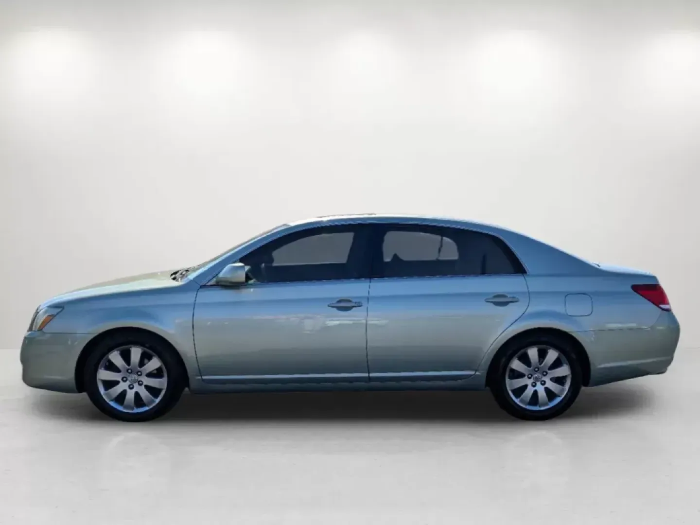 2007 Toyota Avalon XLS (4T1BK36B07U) with an Gas V6 3.5L/211 engine, 5-Speed Automatic w/OD transmission, located at 7000 Northlake Connector, Columbus, GA, 31904, (706) 987-8085, 32.524975, -84.978134 - **Drive in Comfort and Style with the 2007 Toyota Avalon XLS - Perfect for Your Daily Adventures!**<br /> <br /> Are you searching for a reliable sedan that combines luxury with practicality? Look no further than the 2007 Toyota Avalon XLS, now available at Gils Auto - Columbus #2. This stunning gre - Photo#8