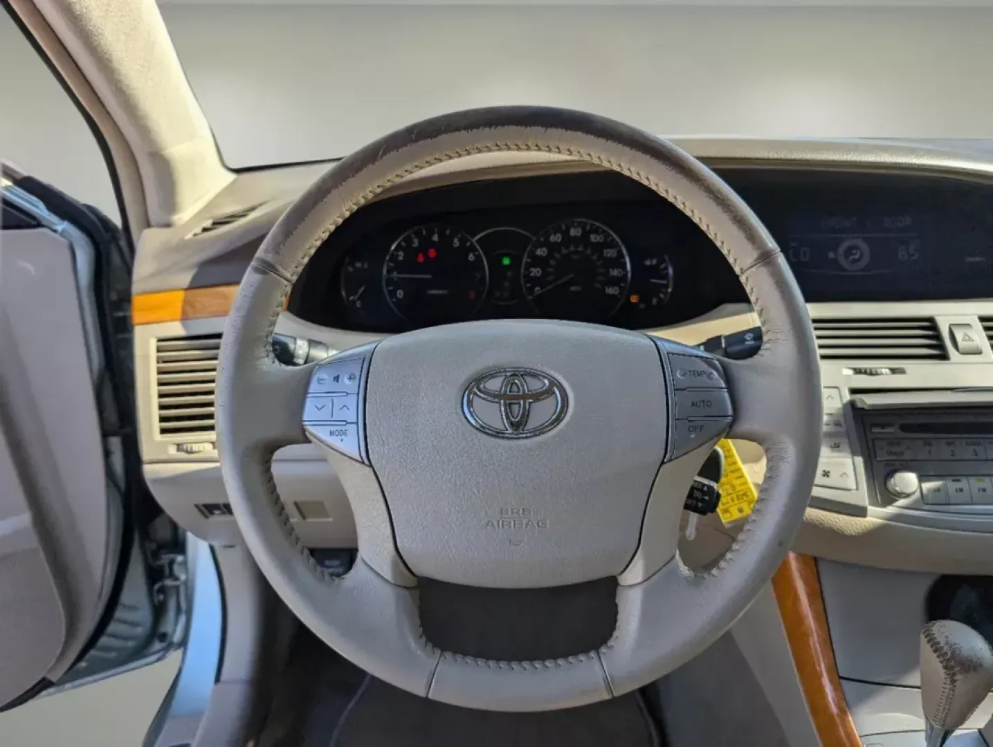 2007 Toyota Avalon XLS (4T1BK36B07U) with an Gas V6 3.5L/211 engine, 5-Speed Automatic w/OD transmission, located at 7000 Northlake Connector, Columbus, GA, 31904, (706) 987-8085, 32.524975, -84.978134 - **Drive in Comfort and Style with the 2007 Toyota Avalon XLS - Perfect for Your Daily Adventures!**<br /> <br /> Are you searching for a reliable sedan that combines luxury with practicality? Look no further than the 2007 Toyota Avalon XLS, now available at Gils Auto - Columbus #2. This stunning gre - Photo#15
