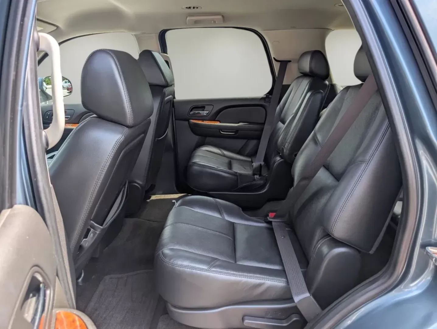 2008 /Ebony Chevrolet Tahoe LT w/3LT (1GNFC13J28R) with an Other engine, located at 3959 U.S. 80 W, Phenix City, AL, 36870, (334) 297-4885, 32.469296, -85.135185 - ### Experience Unmatched Versatility with the 2008 Chevrolet Tahoe LT at Gils Auto!<br /> <br /> Are you searching for a dependable SUV that can seamlessly transition from daily family commutes to weekend adventures? Look no further than the 2008 Chevrolet Tahoe LT, available now at Gils Auto in Phe - Photo#9