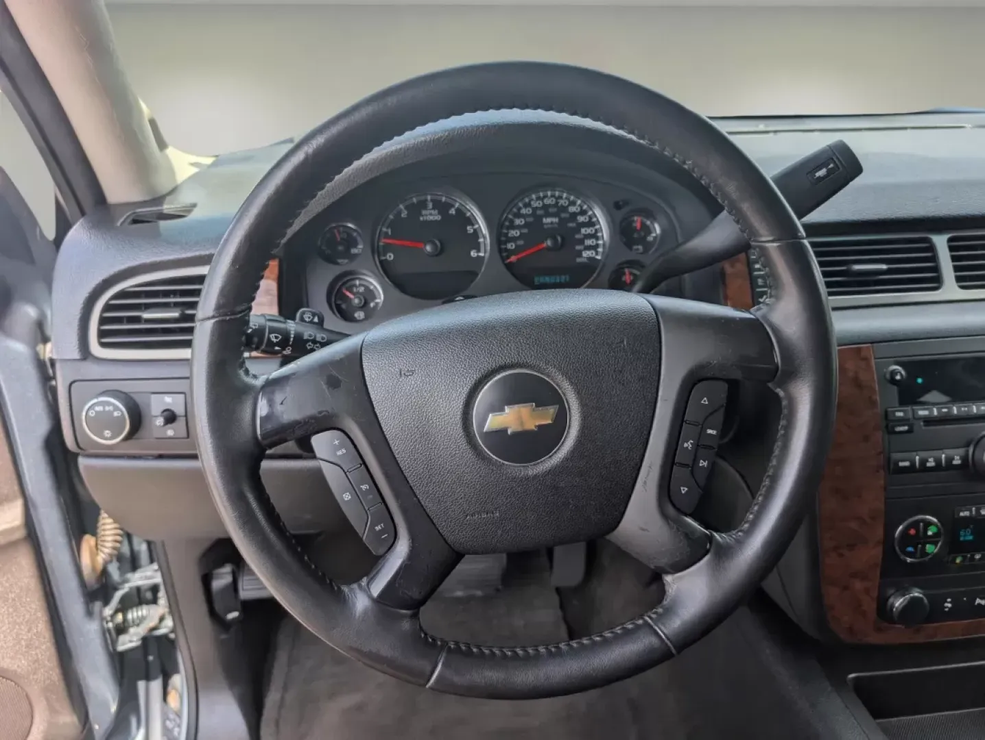 2008 /Ebony Chevrolet Tahoe LT w/3LT (1GNFC13J28R) with an Other engine, located at 3959 U.S. 80 W, Phenix City, AL, 36870, (334) 297-4885, 32.469296, -85.135185 - ### Experience Unmatched Versatility with the 2008 Chevrolet Tahoe LT at Gils Auto!<br /> <br /> Are you searching for a dependable SUV that can seamlessly transition from daily family commutes to weekend adventures? Look no further than the 2008 Chevrolet Tahoe LT, available now at Gils Auto in Phe - Photo#16