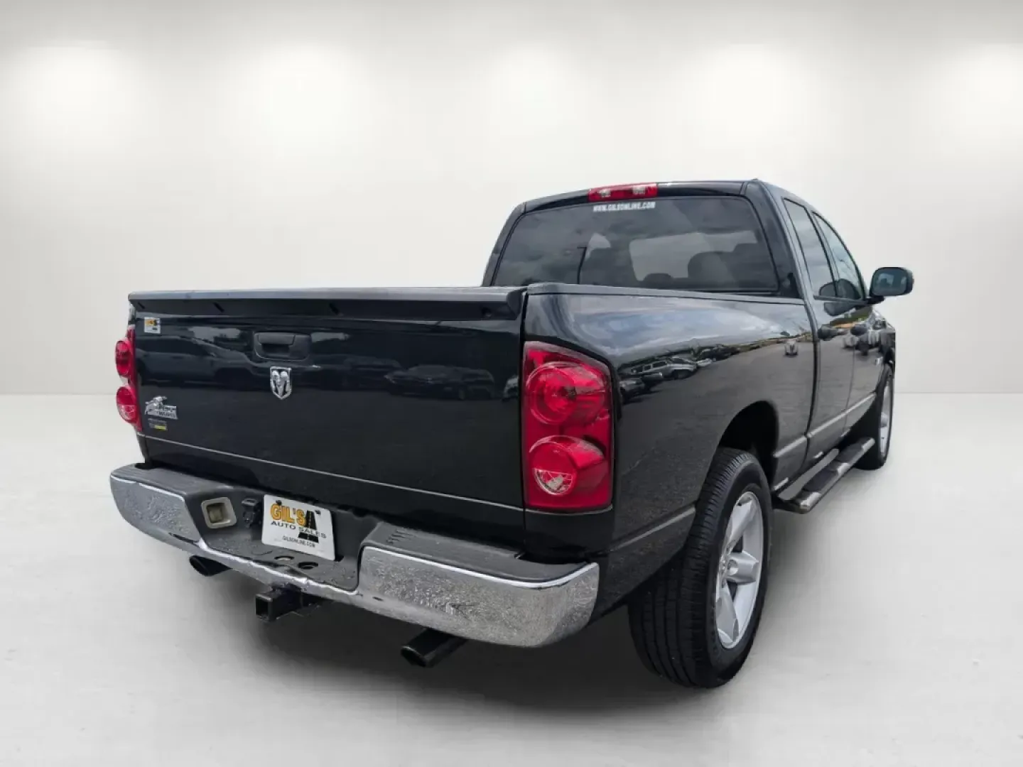 2008 /Medium Slate Gray Dodge Ram 1500 SLT (1D7HA18N38S) with an Gas V8 4.7L/287 engine, 5-Speed Automatic w/OD transmission, located at 5115 14th Ave., Columbus, GA, 31904, (706) 323-0345, 32.511494, -84.971046 - 2008 Dodge Ram 1500 SLT - Photo#5