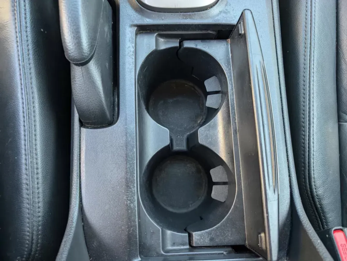 2008 Honda Accord Sdn EX-L (1HGCP36838A) with an Gas V6 3.5L/212 engine, 5-Speed Automatic transmission, located at 7000 Northlake Connector, Columbus, GA, 31904, (706) 987-8085, 32.524975, -84.978134 - 2008 Honda Accord Sdn EX-L - Photo#12