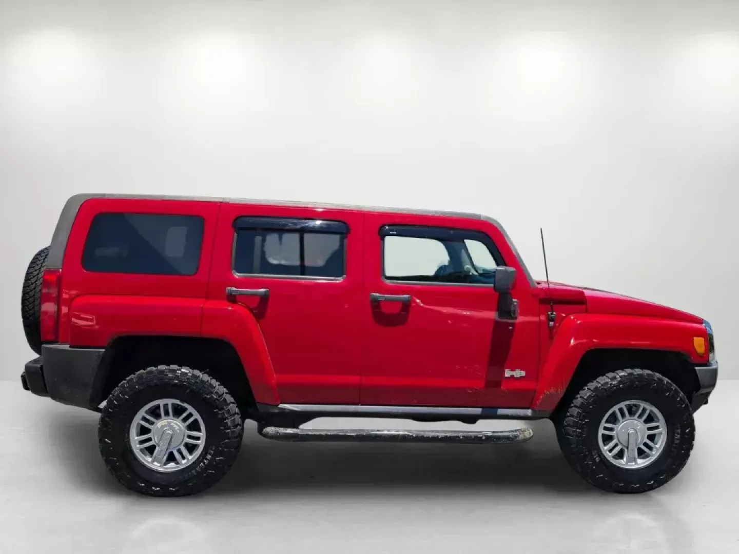 2008 /Ebony Hummer H3 SUV (5GTEN13E288) with an Gas 5 3.7L/223 engine, 4-Speed Automatic w/OD transmission, located at 7000 Northlake Connector, Columbus, GA, 31904, (706) 987-8085, 32.524975, -84.978134 - 2008 Hummer H3 SUV - Photo#3