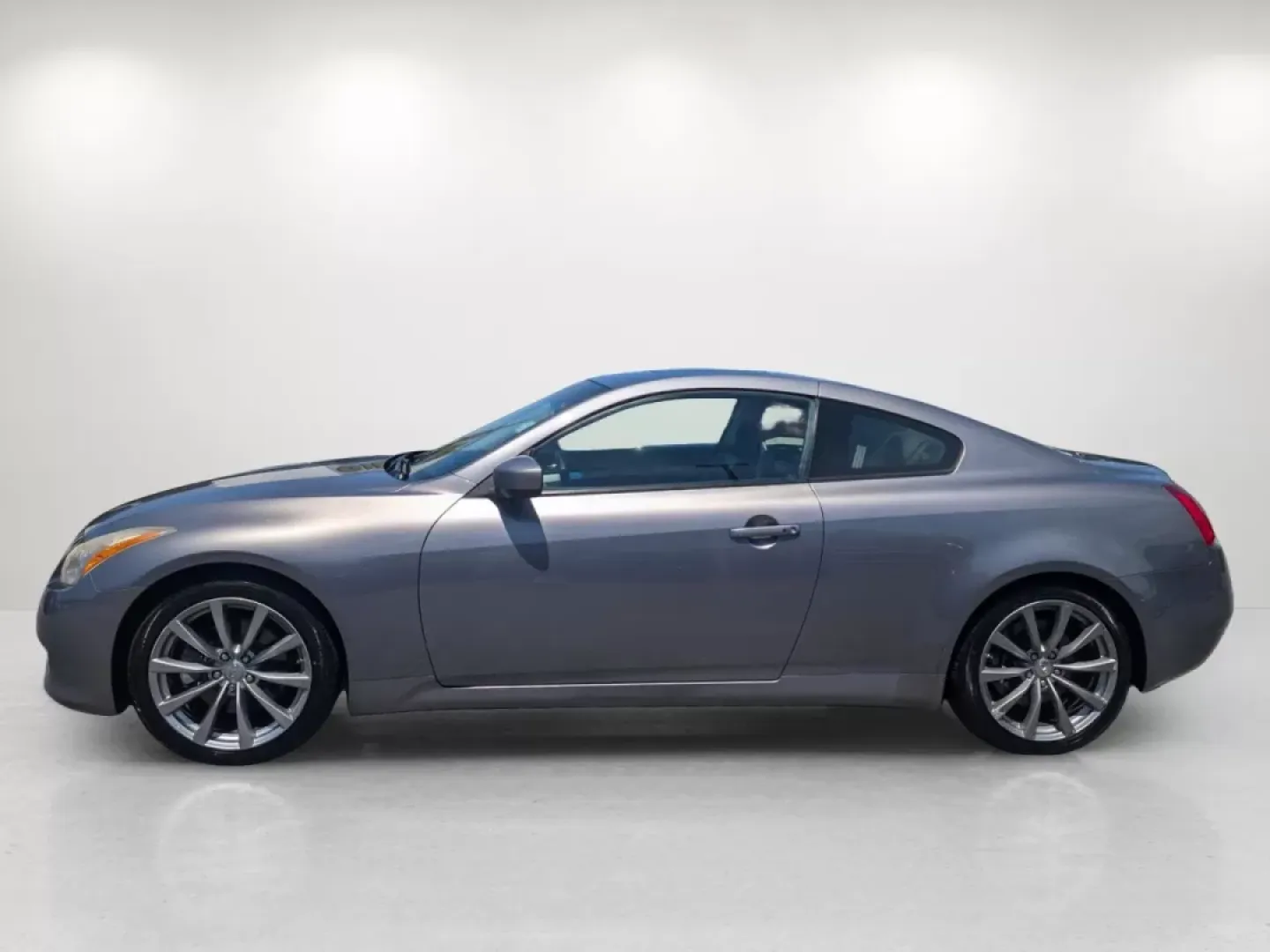 2008 Infiniti G37 Coupe (JNKCV64E38M) with an Other engine, located at 521 Old Farm Lane Rd, Prattville, AL, 36066, (334) 325-1505, 32.482460, -86.416367 - ### Experience the Thrill of the Open Road with the 2008 Infiniti G37 Coupe at Gils Auto - Phenix City #2<br /> <br /> Are you ready to elevate your driving experience? The 2008 Infiniti G37 Coupe is the perfect blend of luxury and performance, making it ideal for weekend adventures or stylish commu - Photo#7