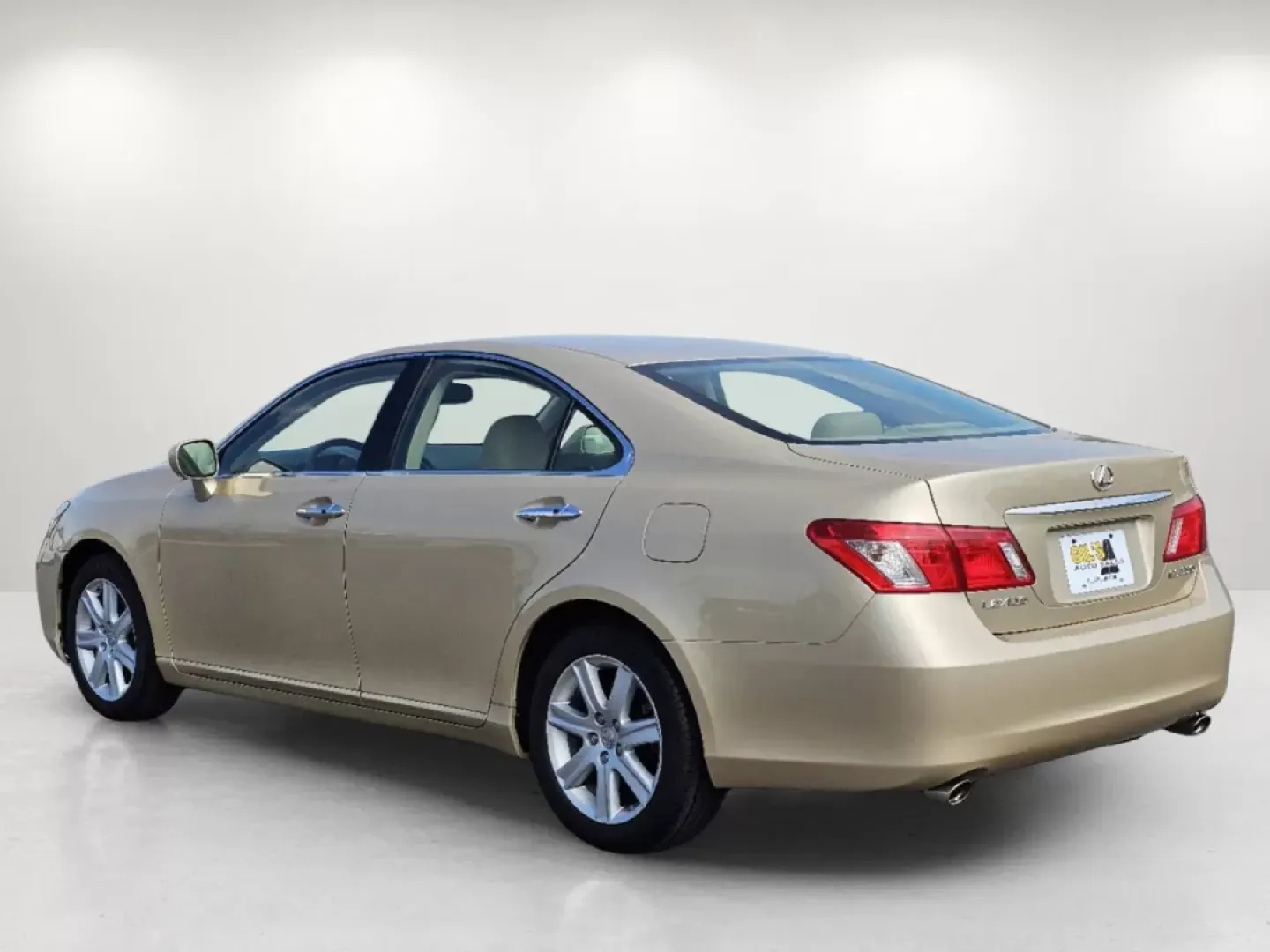 2008 Lexus ES 350 (JTHBJ46G282) with an Other engine, located at 3959 U.S. 80 W, Phenix City, AL, 36870, (334) 297-4885, 32.469296, -85.135185 - Imagine gliding along the scenic roads of Phenix City, AL, surrounded by family and friends in a vehicle that combines luxury with reliability-the 2008 Lexus ES 350. Whether you're commuting to work, running errands, or embarking on weekend getaways, this sedan is your ideal travel companion. With i - Photo#6