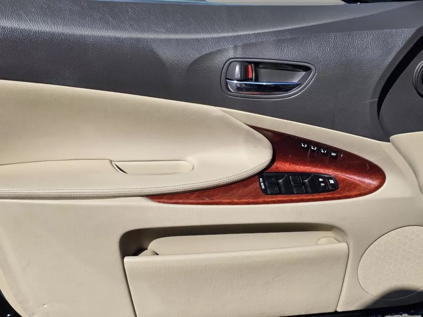 2008 Lexus GS 350 (JTHBE96S280) with an Other engine, located at 5115 14th Ave., Columbus, GA, 31904, (706) 323-0345, 32.511494, -84.971046 - **Elevate Your Drive with the 2008 Lexus GS 350 Perfect for Every Journey!**<br /> <br /> Imagine gliding through the streets of Phenix City, AL, in a luxury sedan that marries performance with style. Whether you're commuting to work, picking up groceries, or embarking on weekend road trips with fa - Photo#8