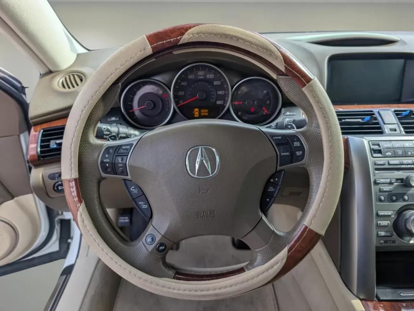 2009 Acura RL Tech Pkg (JH4KB266X9C) with an Other engine, located at 804 22nd Ave, Phenix City, AL, 36870, (334) 297-1860, 32.484749, -85.024475 - **Experience Luxury and Reliability with this 2009 Acura RL at Gils Auto - Prattville!**<br /> <br /> Are you in search of a reliable vehicle that combines luxury with performance? Look no further! Perfect for both daily commutes and weekend getaways, this stunning 2009 Acura RL is an ideal choice f - Photo#16