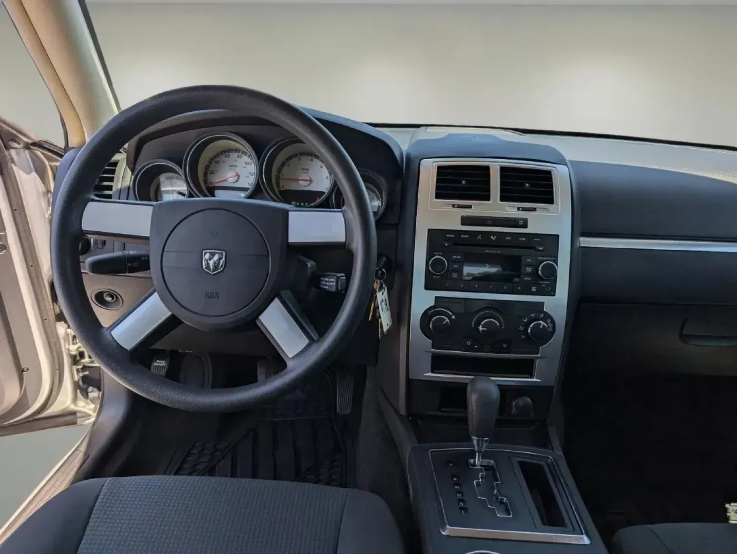 2009 /Dark Slate Gray Dodge Charger SXT (2B3KA33V09H) with an HO Gas V6 3.5L/215 engine, 4-Speed Automatic transmission, located at 7000 Northlake Connector, Columbus, GA, 31904, (706) 987-8085, 32.524975, -84.978134 - 2009 Dodge Charger SXT - Photo#11