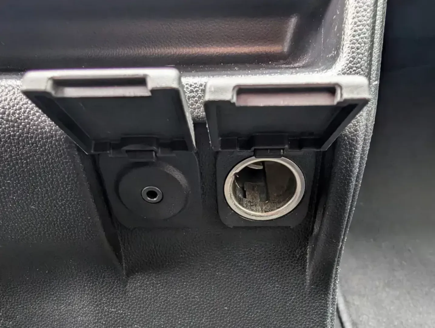 2009 /Black Mazda Mazda5 Sport (JM1CR293790) with an Other engine, located at 521 Old Farm Lane Rd, Prattville, AL, 36066, (334) 325-1505, 32.482460, -86.416367 - Are you in search of a vehicle that seamlessly blends practicality with comfort for your growing family or those weekend getaways? Look no further than this 2009 Mazda5 Sport, available now at Gils Auto - Columbus #2, located at 7000 Northlake Connector, Columbus, GA 31904. This versatile minivan is - Photo#17