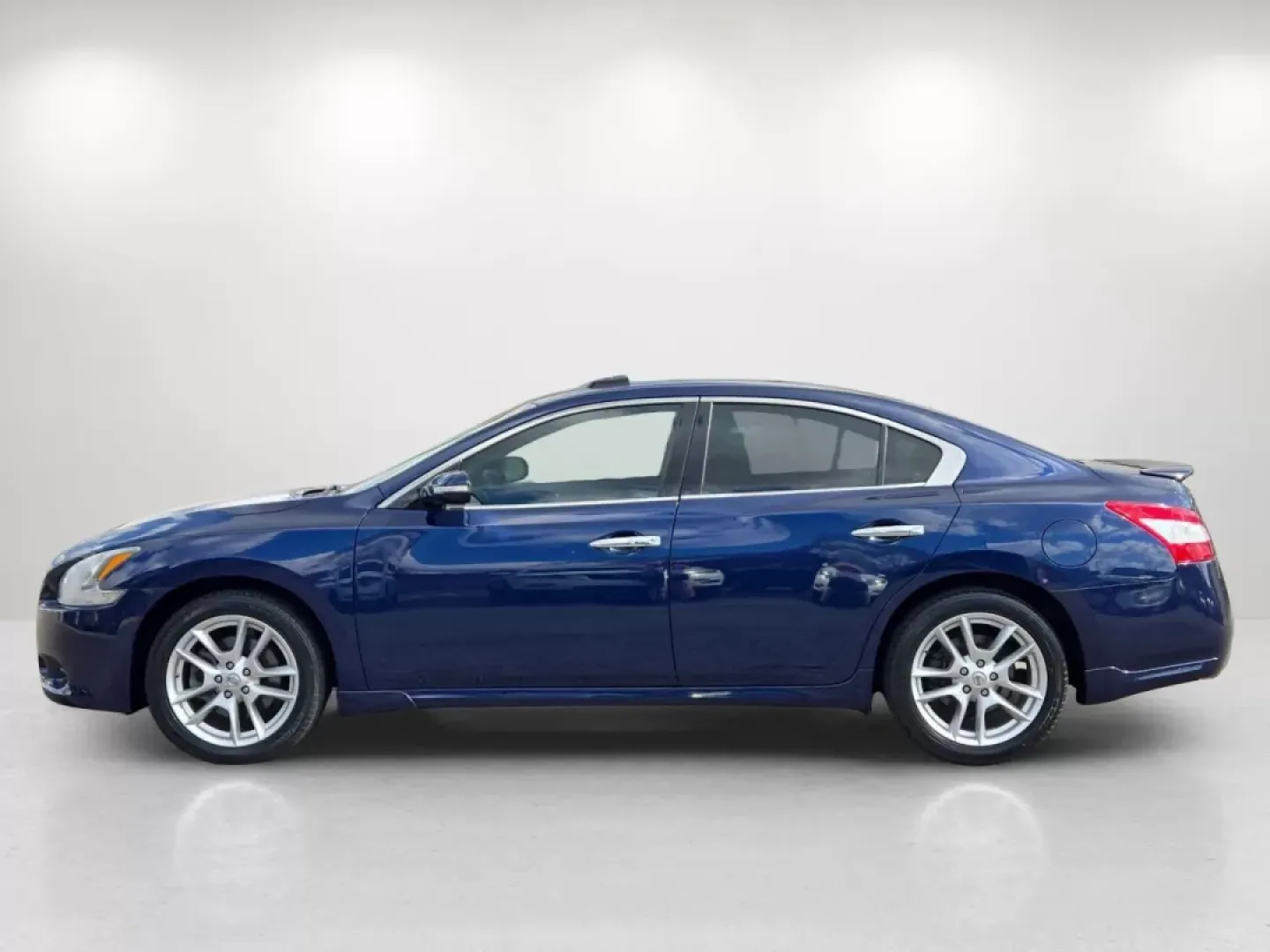 2009 /Cafe latte Nissan Maxima 3.5 SV (1N4AA51EX9C) with an Other engine, located at 521 Old Farm Lane Rd, Prattville, AL, 36066, (334) 325-1505, 32.482460, -86.416367 - **Experience the Everyday Luxury of the 2009 Nissan Maxima at Gils Auto - Prattville!**<br /> <br /> Are you in search of the perfect sedan that balances style, comfort, and performance? Look no further than the stunning 2009 Nissan Maxima 3.5 SV, available now at Gils Auto, your trusted Buy Here Pa - Photo#8