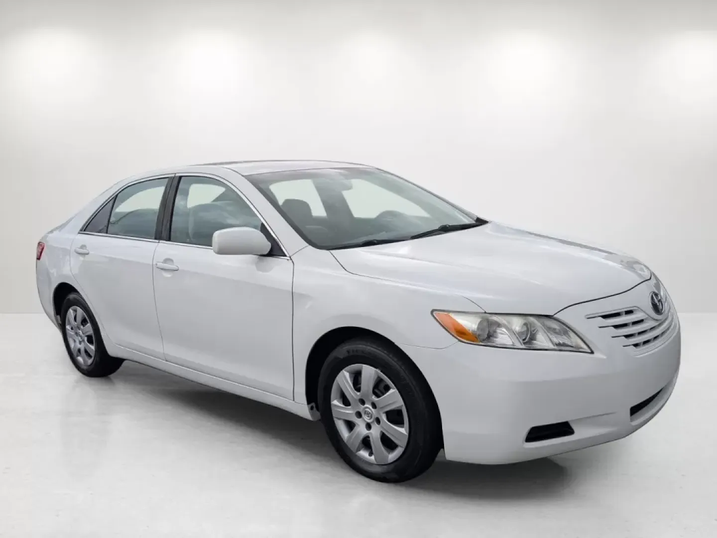 2009 Toyota Camry (4T1BE46K19U) with an Other engine, located at 1430 Gateway Drive, Opelika, AL, 36801, (334) 239-0944, 32.637871, -85.409790 - **Rev Up Your Adventures with the 2009 Toyota Camry at Gils Auto Your Trusted Buy Here Pay Here Dealership in Phenix City**<br /> <br /> Are you in search of a reliable vehicle that fits your lifestyle, whether it's for daily commutes, family outings, or weekend adventures? Look no further than the - Photo#2