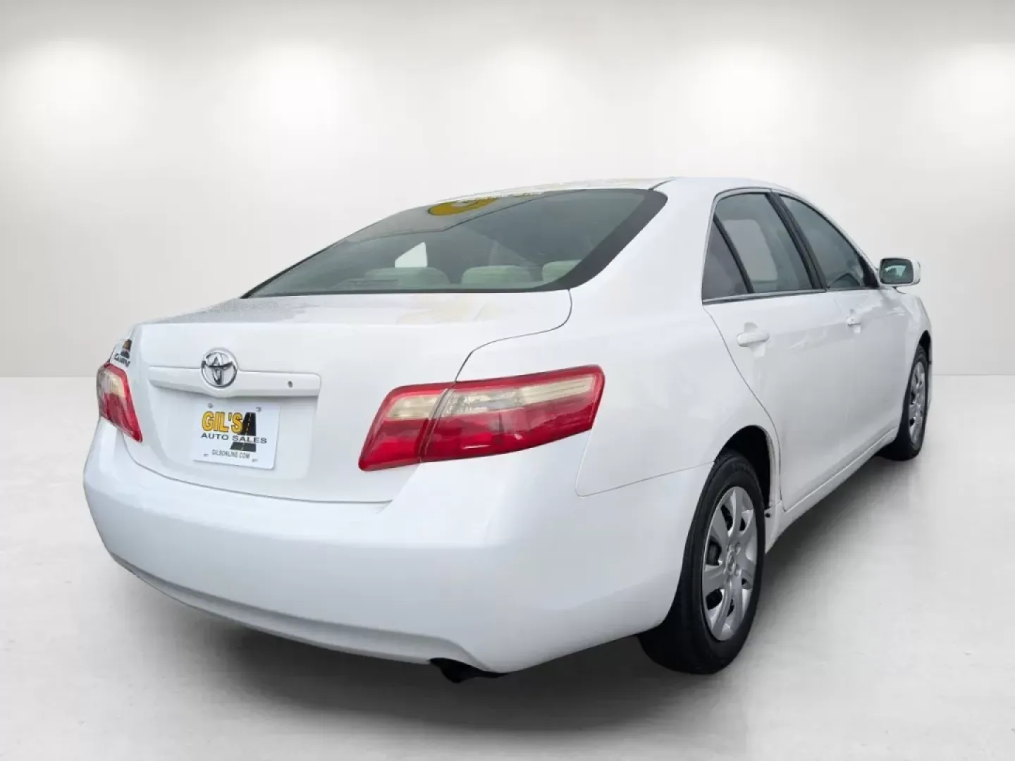 2009 Toyota Camry (4T1BE46K19U) with an Other engine, located at 1430 Gateway Drive, Opelika, AL, 36801, (334) 239-0944, 32.637871, -85.409790 - **Rev Up Your Adventures with the 2009 Toyota Camry at Gils Auto Your Trusted Buy Here Pay Here Dealership in Phenix City**<br /> <br /> Are you in search of a reliable vehicle that fits your lifestyle, whether it's for daily commutes, family outings, or weekend adventures? Look no further than the - Photo#4
