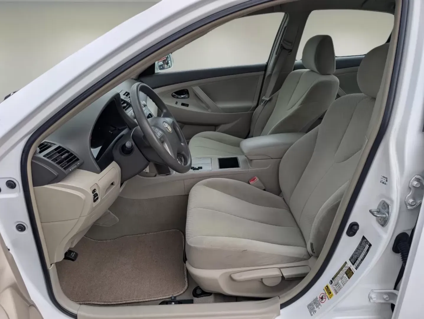 2009 Toyota Camry (4T1BE46K19U) with an Other engine, located at 1430 Gateway Drive, Opelika, AL, 36801, (334) 239-0944, 32.637871, -85.409790 - **Rev Up Your Adventures with the 2009 Toyota Camry at Gils Auto Your Trusted Buy Here Pay Here Dealership in Phenix City**<br /> <br /> Are you in search of a reliable vehicle that fits your lifestyle, whether it's for daily commutes, family outings, or weekend adventures? Look no further than the - Photo#9