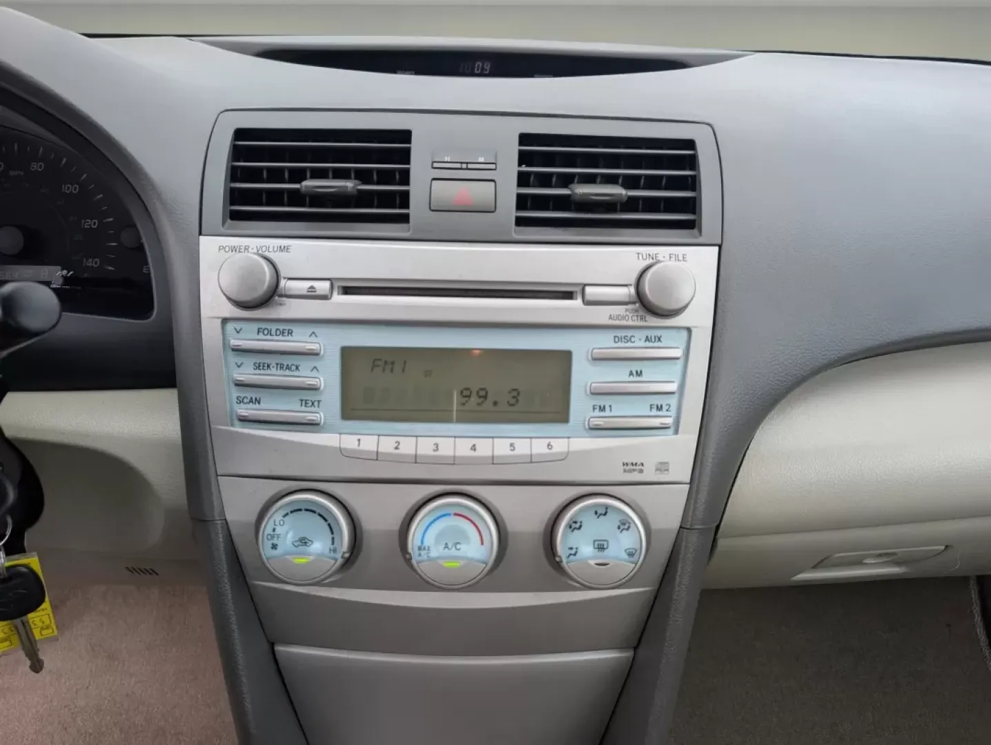 2009 Toyota Camry (4T1BE46K19U) with an Other engine, located at 1430 Gateway Drive, Opelika, AL, 36801, (334) 239-0944, 32.637871, -85.409790 - **Rev Up Your Adventures with the 2009 Toyota Camry at Gils Auto Your Trusted Buy Here Pay Here Dealership in Phenix City**<br /> <br /> Are you in search of a reliable vehicle that fits your lifestyle, whether it's for daily commutes, family outings, or weekend adventures? Look no further than the - Photo#14
