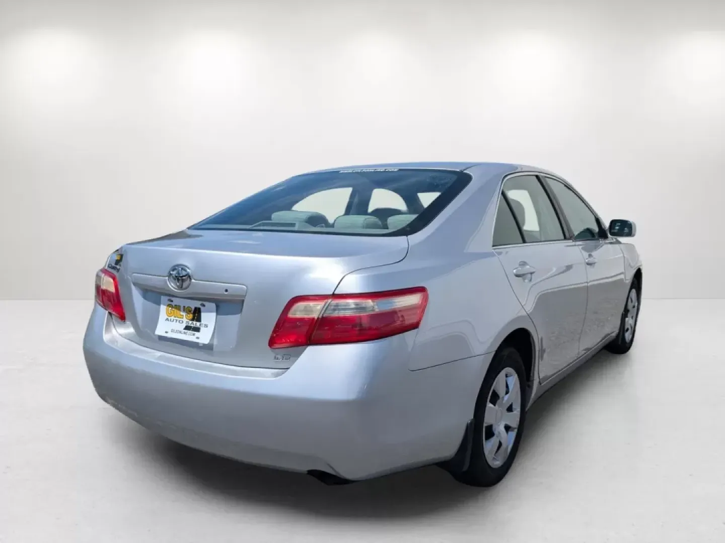 2009 Toyota Camry LE (4T1BE46K99U) with an Other engine, located at 1430 Gateway Drive, Opelika, AL, 36801, (334) 239-0944, 32.637871, -85.409790 - **Experience Comfort and Reliability with the 2009 Toyota Camry LE at Gils Auto**<br /> <br /> Are you searching for a dependable sedan that seamlessly fits your busy lifestyle? Look no further than the **2009 Toyota Camry LE**, available now at **Gils Auto**, located at **3959 U.S. 80 W, Phenix Cit - Photo#4