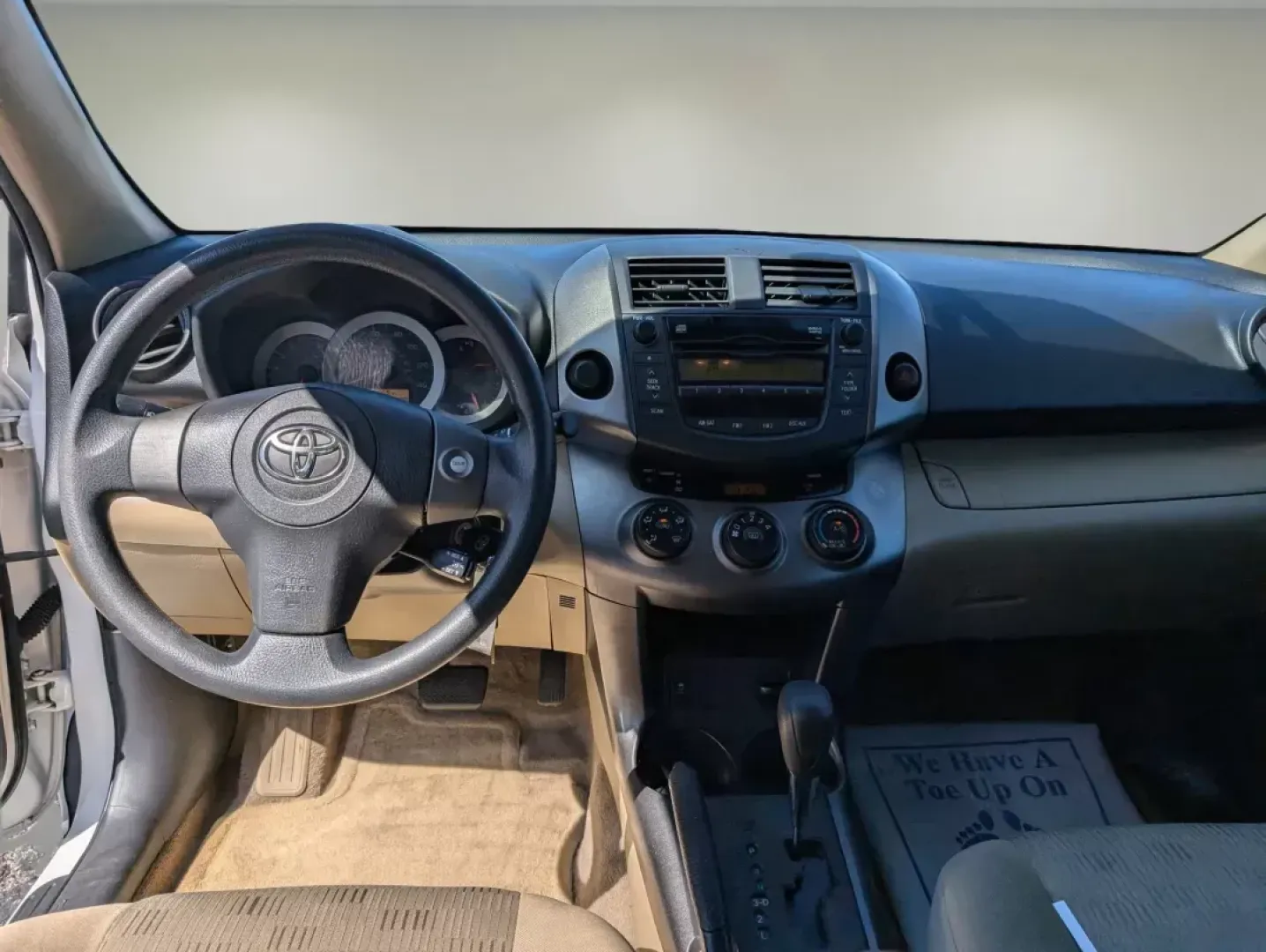 2009 Toyota RAV4 (JTMZF33V39D) with an Other engine, located at 3959 U.S. 80 W, Phenix City, AL, 36870, (334) 297-4885, 32.469296, -85.135185 - **Explore the Open Road in Style: 2009 Toyota RAV4 at Gils Auto!**<br /> <br /> Are you ready for your next adventure? Whether you're cruising through the scenic routes of Phenix City or embarking on weekend excursions with family, the 2009 Toyota RAV4 is the perfect companion for your lifestyle. Th - Photo#12