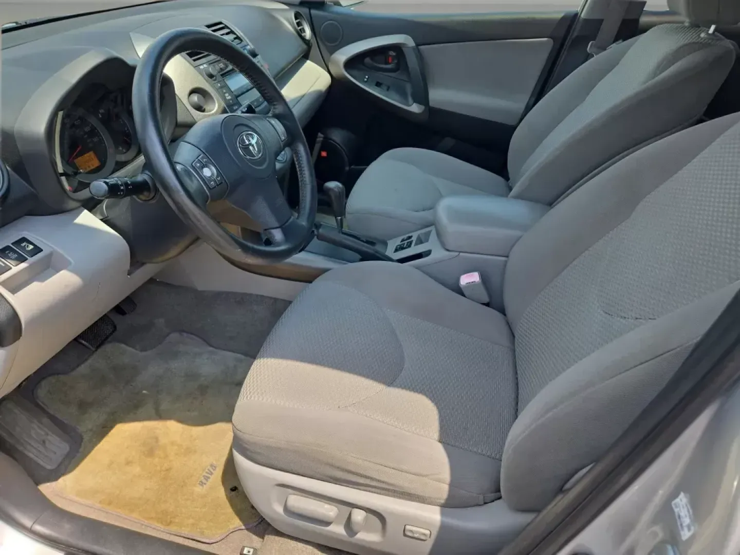 2009 Toyota RAV4 Ltd (JTMZK34V995) with an Other engine, located at 521 Old Farm Lane Rd, Prattville, AL, 36066, (334) 325-1505, 32.482460, -86.416367 - **Discover Adventure with the 2009 Toyota RAV4 at Gils Auto!**<br /> <br /> Are you ready to amplify your lifestyle with a reliable and versatile vehicle? The 2009 Toyota RAV4, available now at Gils Auto in Prattville, AL, is an exceptional choice for those seeking adventure, comfort, and functional - Photo#11