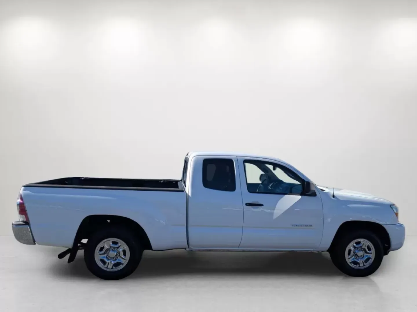 2009 Toyota Tacoma (5TETX22N59Z) with an Other engine, located at 1430 Gateway Drive, Opelika, AL, 36801, (334) 239-0944, 32.637871, -85.409790 - **Explore Your Adventures with the 2009 Toyota Tacoma at Gils Auto - Prattville!**<br /> <br /> Are you ready to elevate your weekend adventures or tackle that daily commute with confidence? Look no further than the 2009 Toyota Tacoma, available now at Gils Auto, your trusted Buy Here Pay Here deale - Photo#3