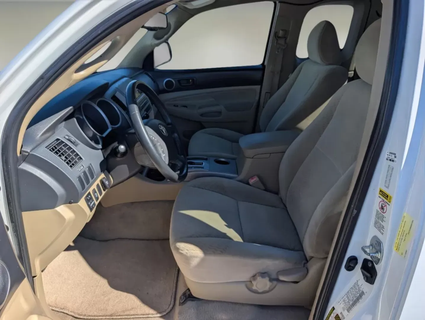 2009 Toyota Tacoma (5TETX22N59Z) with an Other engine, located at 1430 Gateway Drive, Opelika, AL, 36801, (334) 239-0944, 32.637871, -85.409790 - **Explore Your Adventures with the 2009 Toyota Tacoma at Gils Auto - Prattville!**<br /> <br /> Are you ready to elevate your weekend adventures or tackle that daily commute with confidence? Look no further than the 2009 Toyota Tacoma, available now at Gils Auto, your trusted Buy Here Pay Here deale - Photo#9