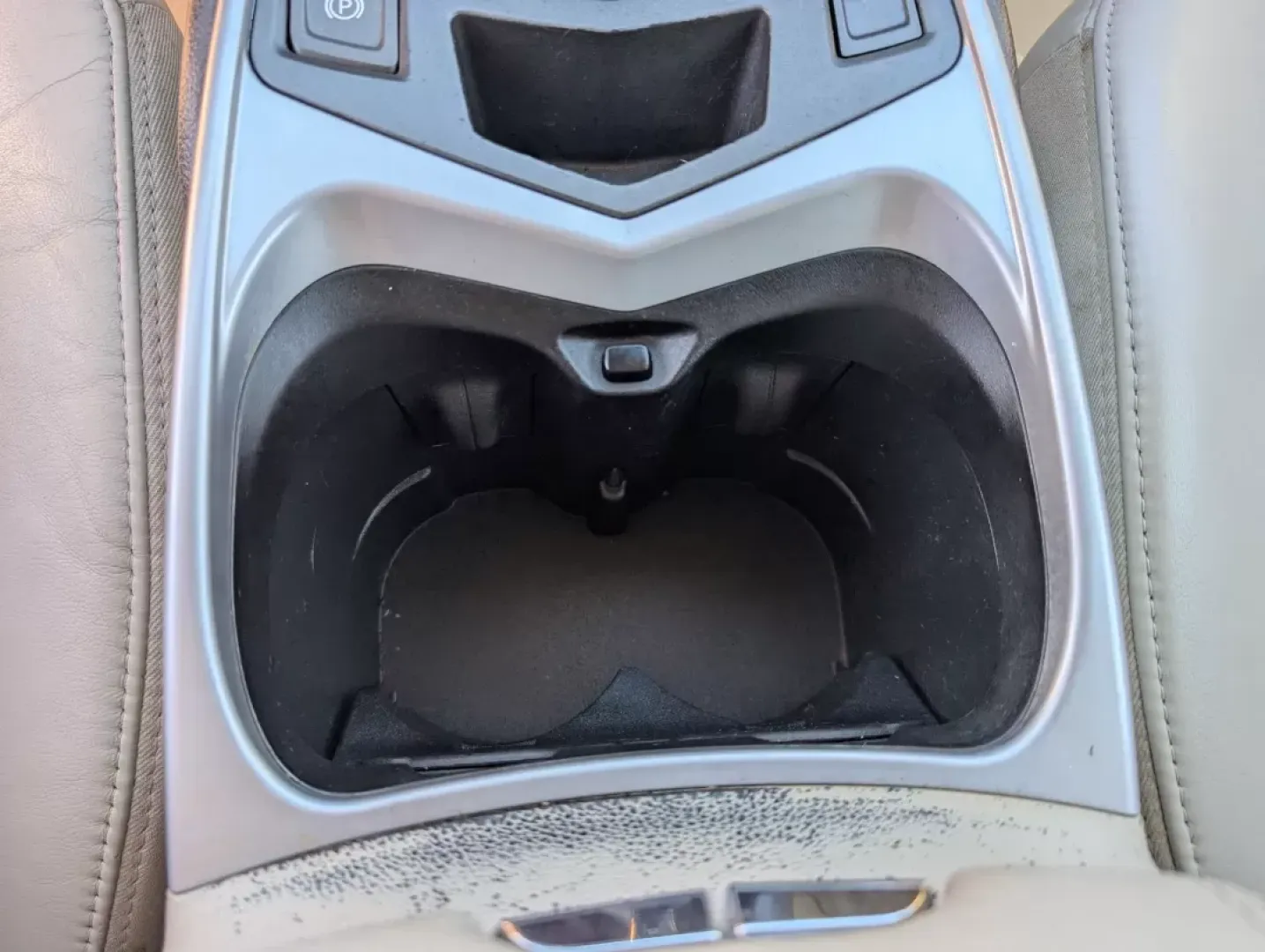 2010 /Shale w/Brownstone upper accents Cadillac SRX Luxury Collection (3GYFNAEY1AS) with an Other engine, located at 804 22nd Ave, Phenix City, AL, 36870, (334) 297-1860, 32.484749, -85.024475 - Discover the perfect blend of luxury and practicality with this stunning 2010 Cadillac SRX Luxury Collection, available now at Gils Auto in Phenix City, AL. If you're searching for a vehicle that enhances your lifestyle-whether you're commuting to work, taking family road trips, or enjoying weekend - Photo#12