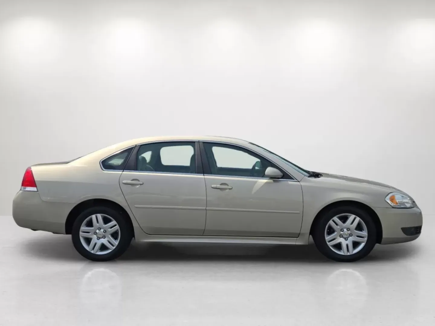 2010 /Neutral Chevrolet Impala LT (2G1WB5EN7A1) with an Other engine, located at 1430 Gateway Drive, Opelika, AL, 36801, (334) 239-0944, 32.637871, -85.409790 - **Discover the Perfect Family Sedan: 2010 Chevrolet Impala LT at Gils Auto in Phenix City, AL**<br /> <br /> Are you searching for a reliable vehicle that offers comfort, space, and style for your family or daily commute? Look no further than this stunning 2010 Chevrolet Impala LT, available now at - Photo#3