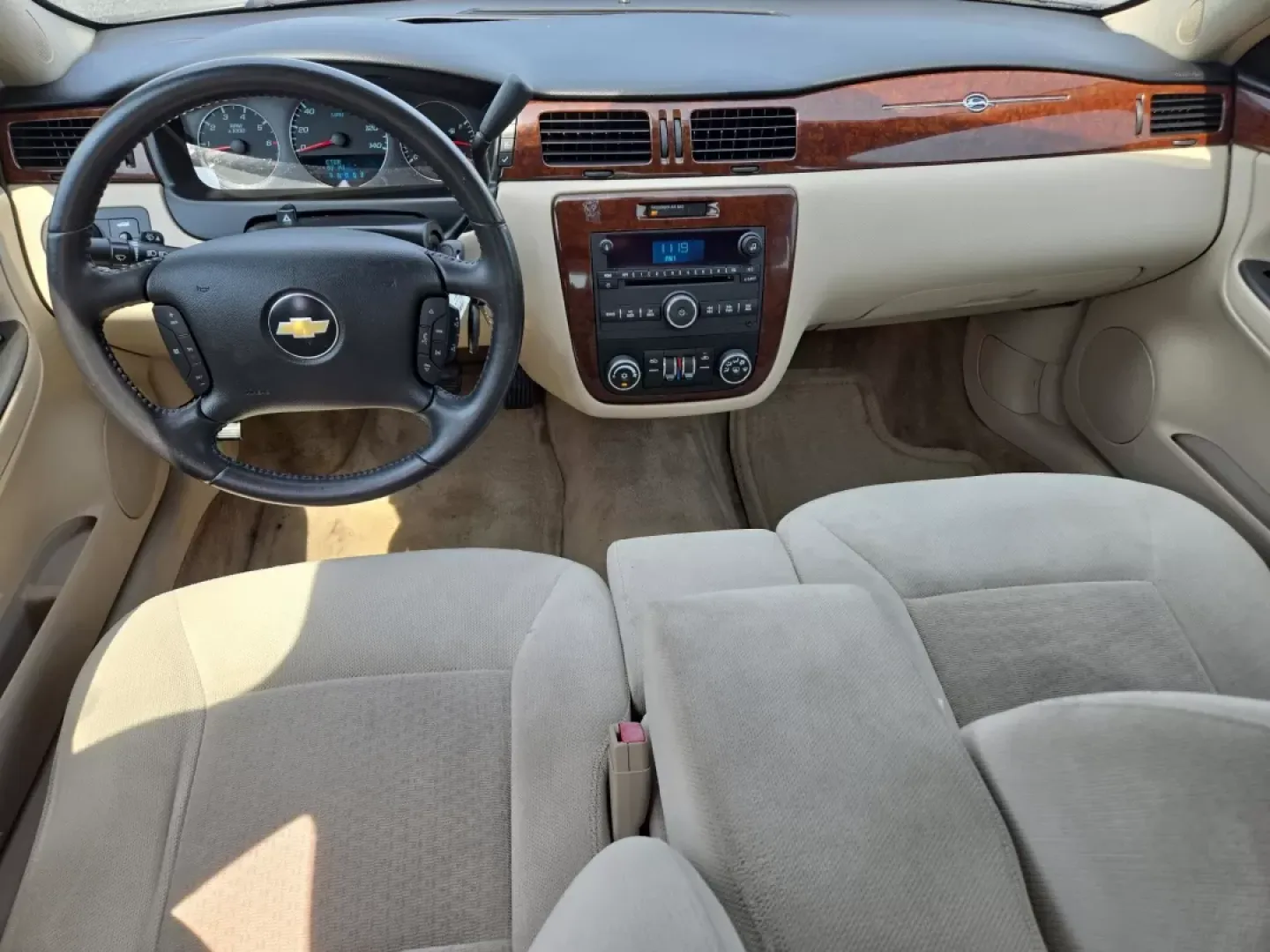 2010 /Neutral Chevrolet Impala LT (2G1WB5EN7A1) with an Other engine, located at 1430 Gateway Drive, Opelika, AL, 36801, (334) 239-0944, 32.637871, -85.409790 - **Discover the Perfect Family Sedan: 2010 Chevrolet Impala LT at Gils Auto in Phenix City, AL**<br /> <br /> Are you searching for a reliable vehicle that offers comfort, space, and style for your family or daily commute? Look no further than this stunning 2010 Chevrolet Impala LT, available now at - Photo#13